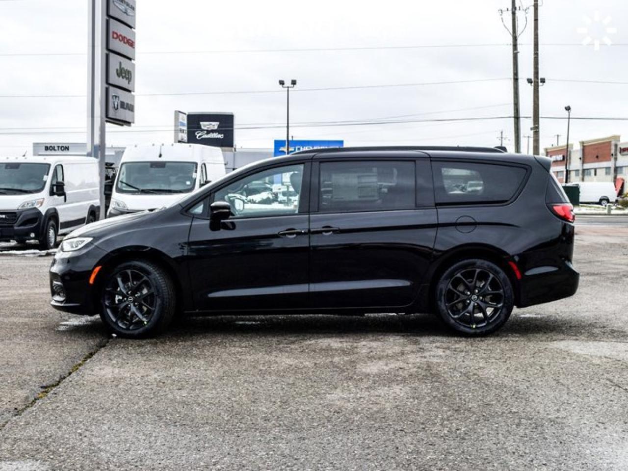 2026 Chrysler Pacifica Select S Appearance Blind Spot Lane Assist Navi 10.1"Display Photo