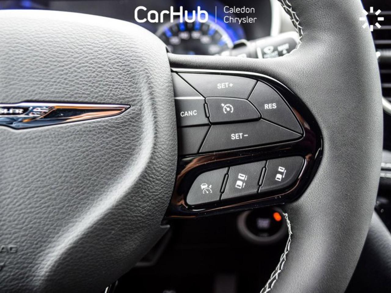 2026 Chrysler Pacifica Select S Appearance Blind Spot Lane Assist Navi 10.1"Display Photo
