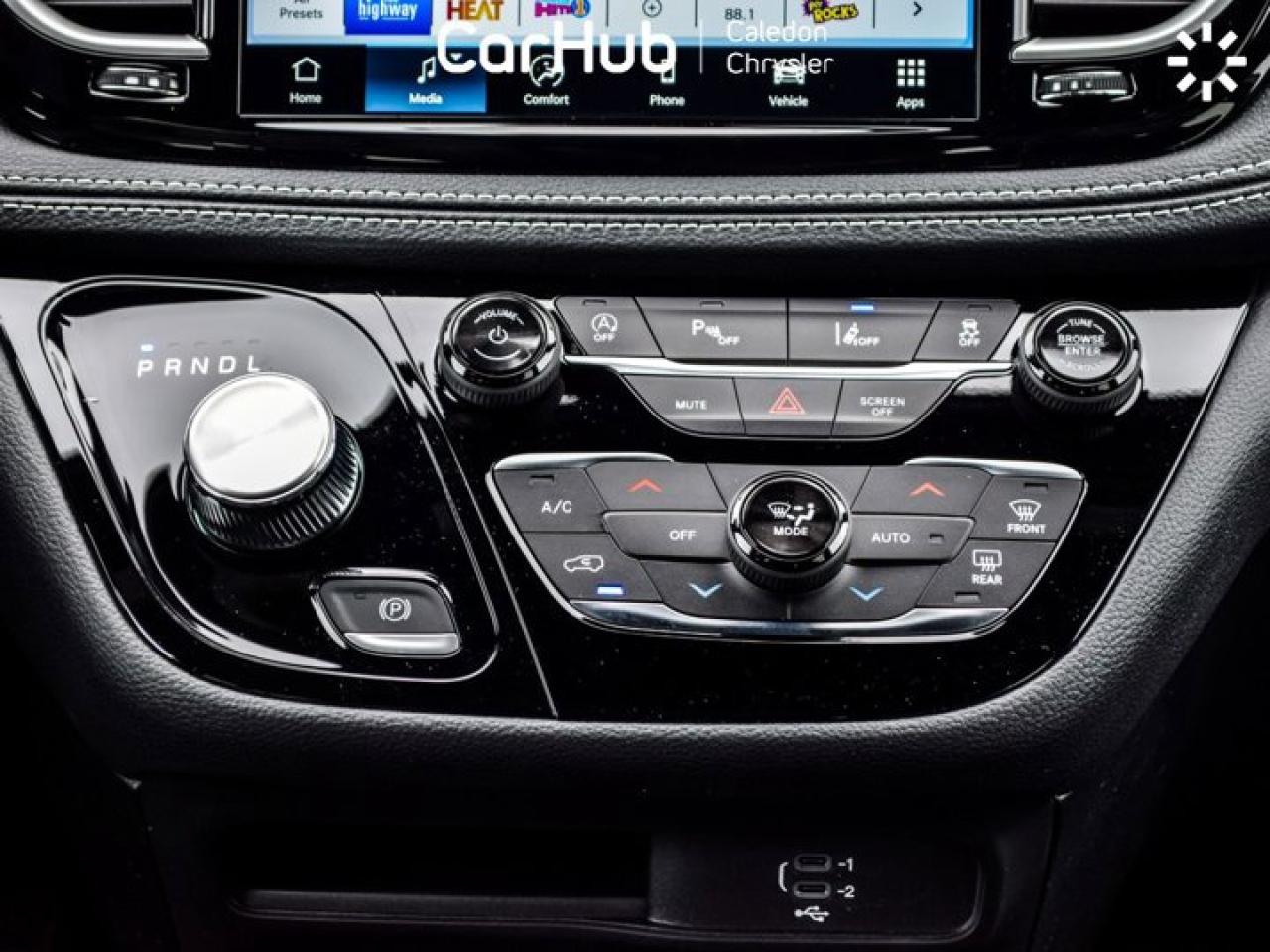 2026 Chrysler Pacifica Select S Appearance Blind Spot Lane Assist Navi 10.1"Display Photo