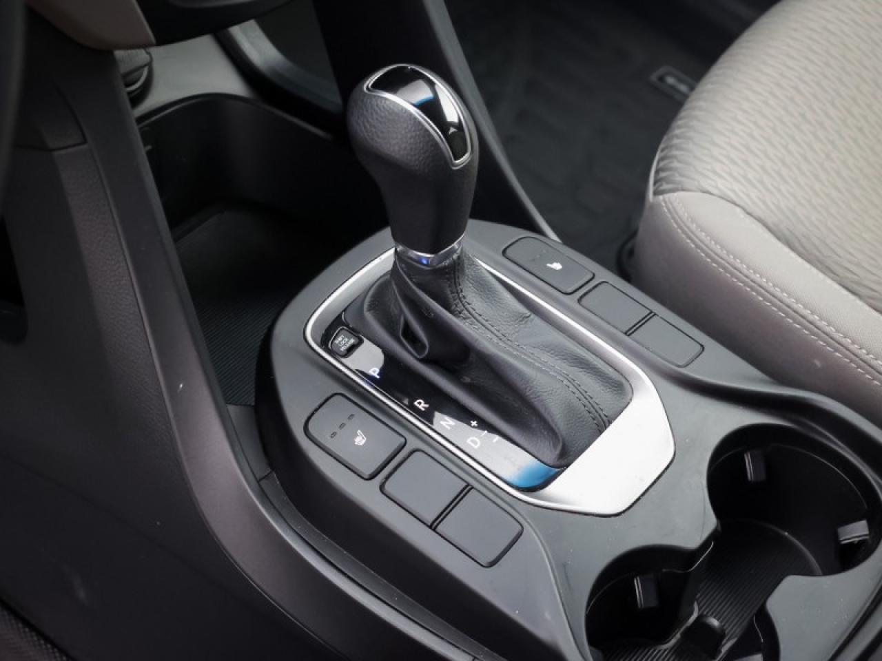 2014 Hyundai Santa Fe XL - $192 B/W Photo