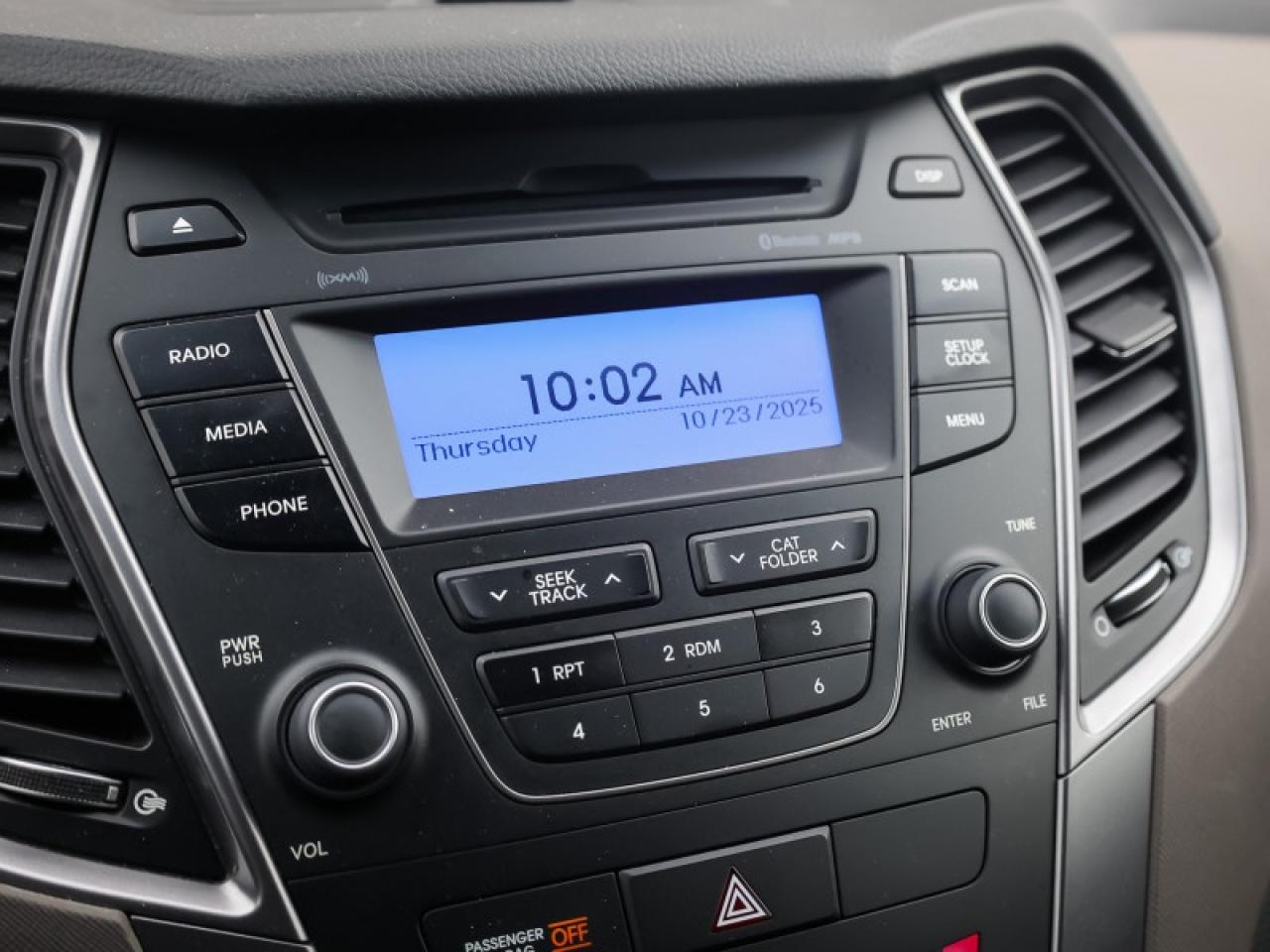 2014 Hyundai Santa Fe XL - $192 B/W Photo