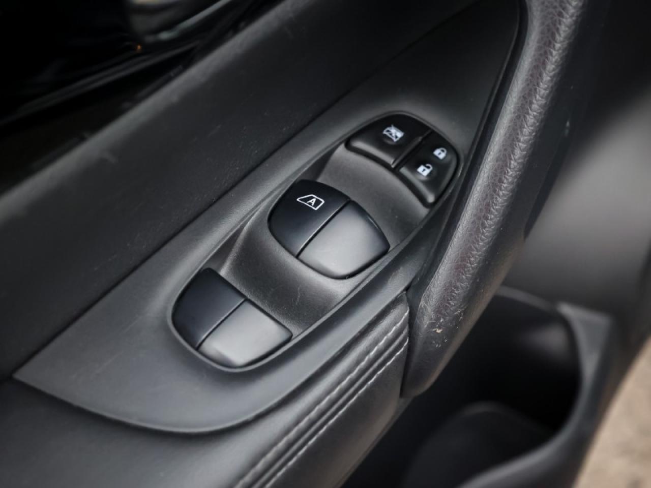 2023 Nissan Qashqai SL AWD  - $179 B/W Photo