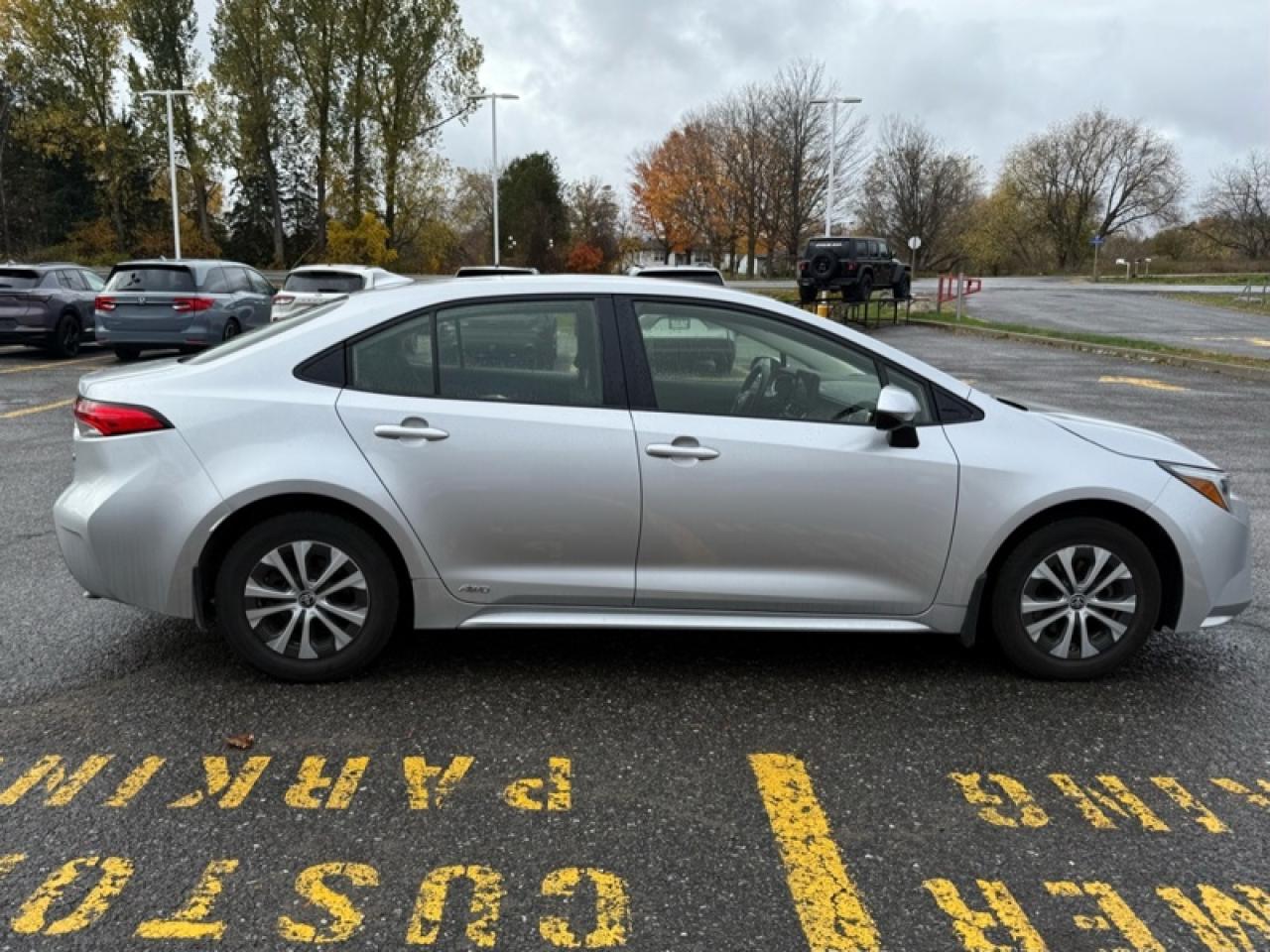 2023 Toyota Corolla Hybrid LE  - Heated Seats Photo