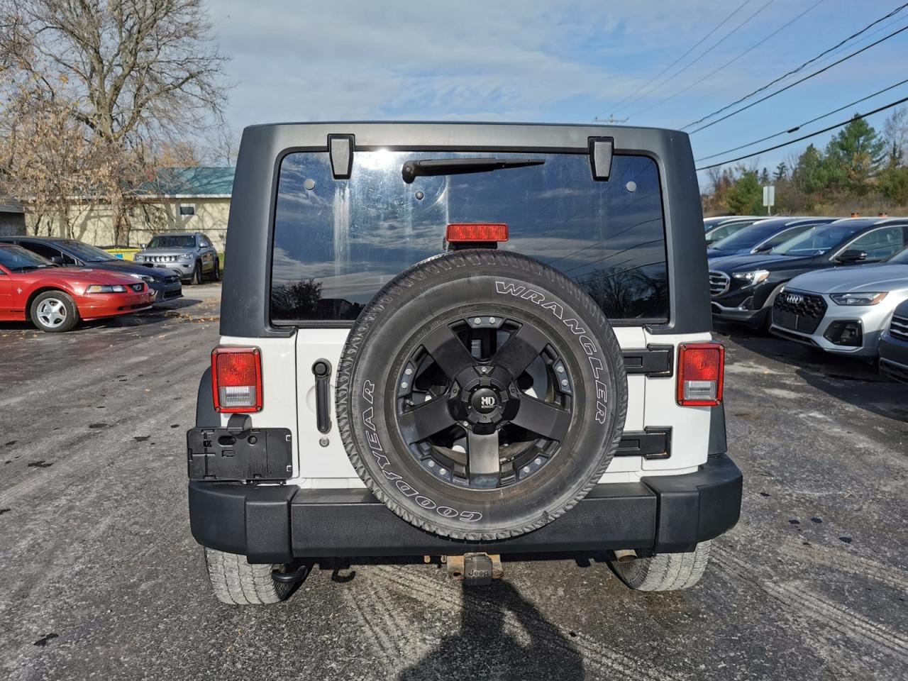 2013 Jeep Wrangler UNLIMITED SPORT - Photo #4