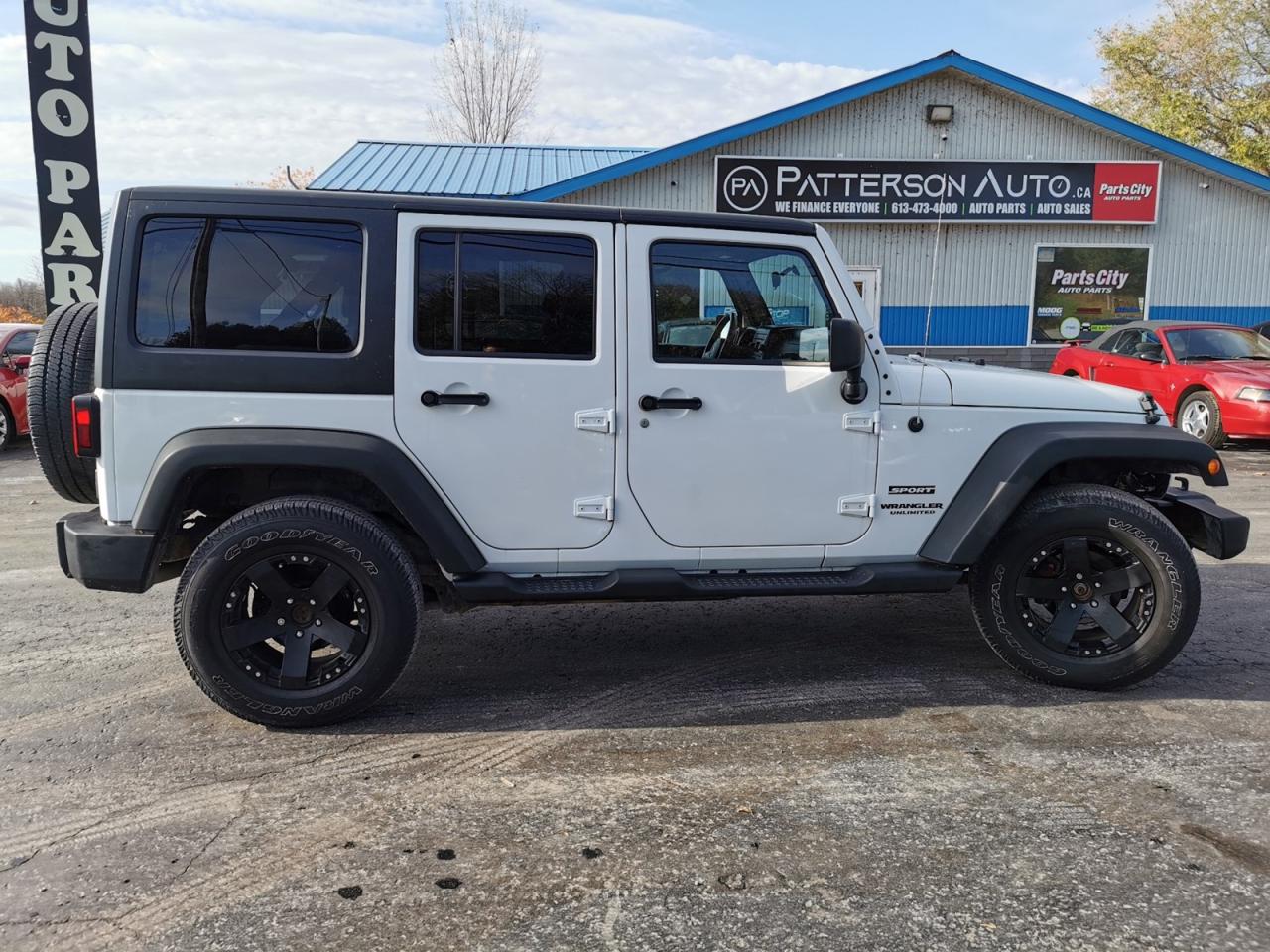 2013 Jeep Wrangler UNLIMITED SPORT - Photo #6