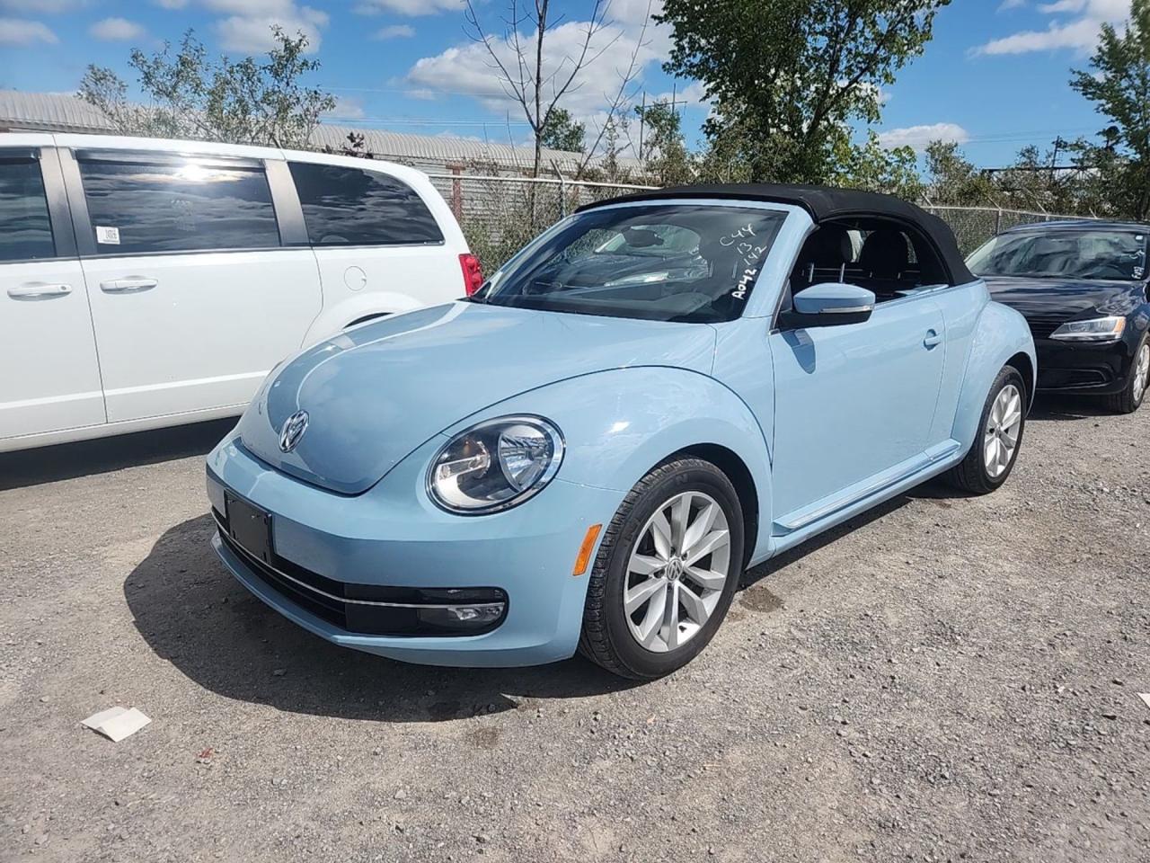 Used 2013 Volkswagen Beetle 2.5L CONVERTIBLE for sale in Madoc, ON