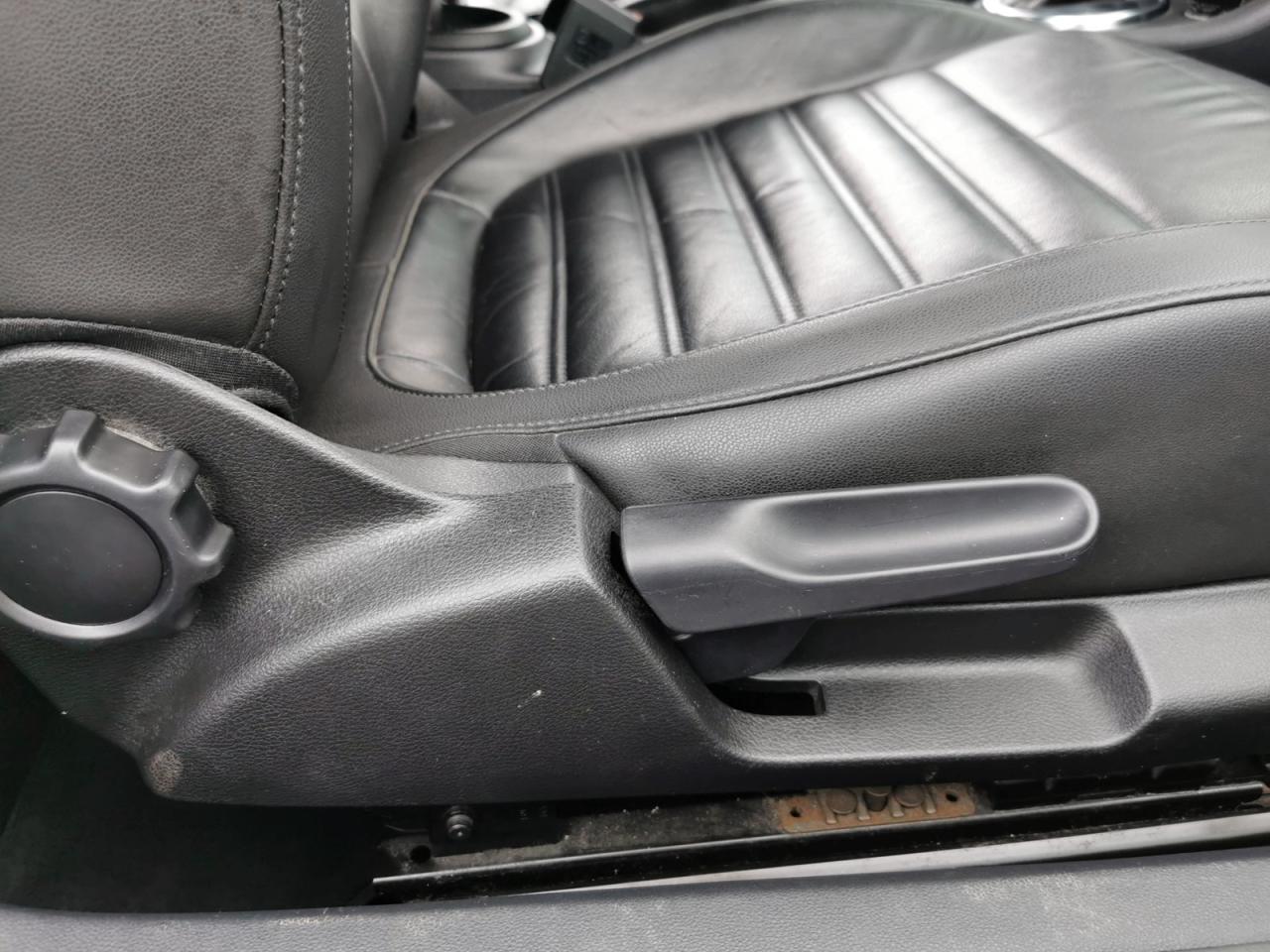 2013 Volkswagen Beetle 2.5L CONVERTIBLE - Photo #17