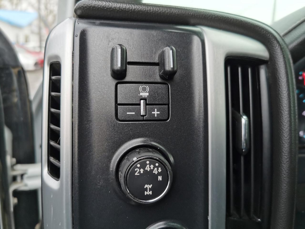 2019 GMC Sierra 3500 HD SLE Long Box - Photo #13