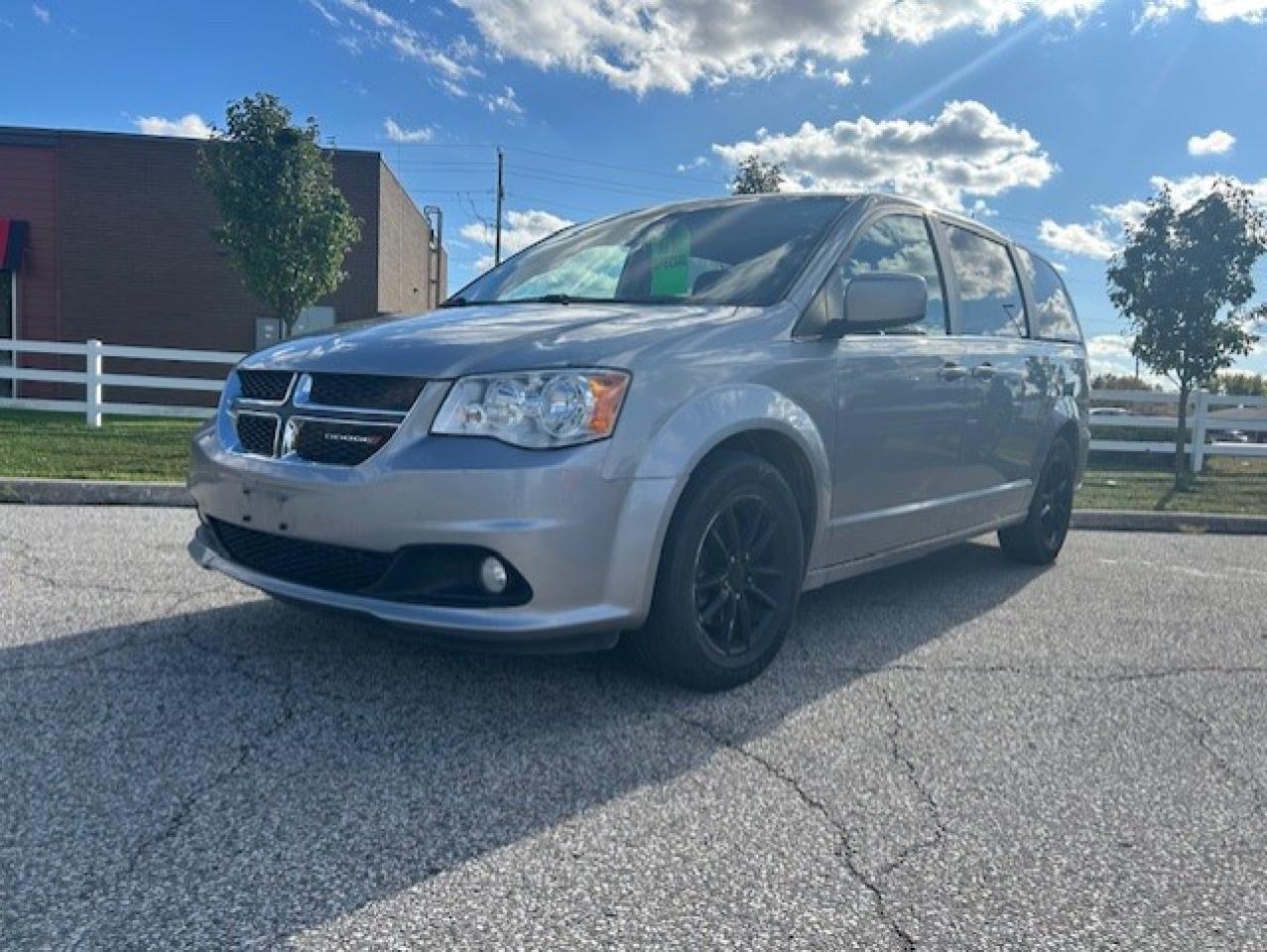 Used 2019 Dodge Grand Caravan SXT Premium Plus 2WD for sale in Watford, ON
