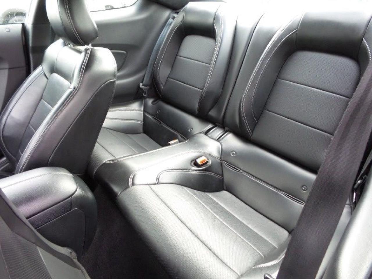 2020 Ford Mustang EcoBoost Photo5