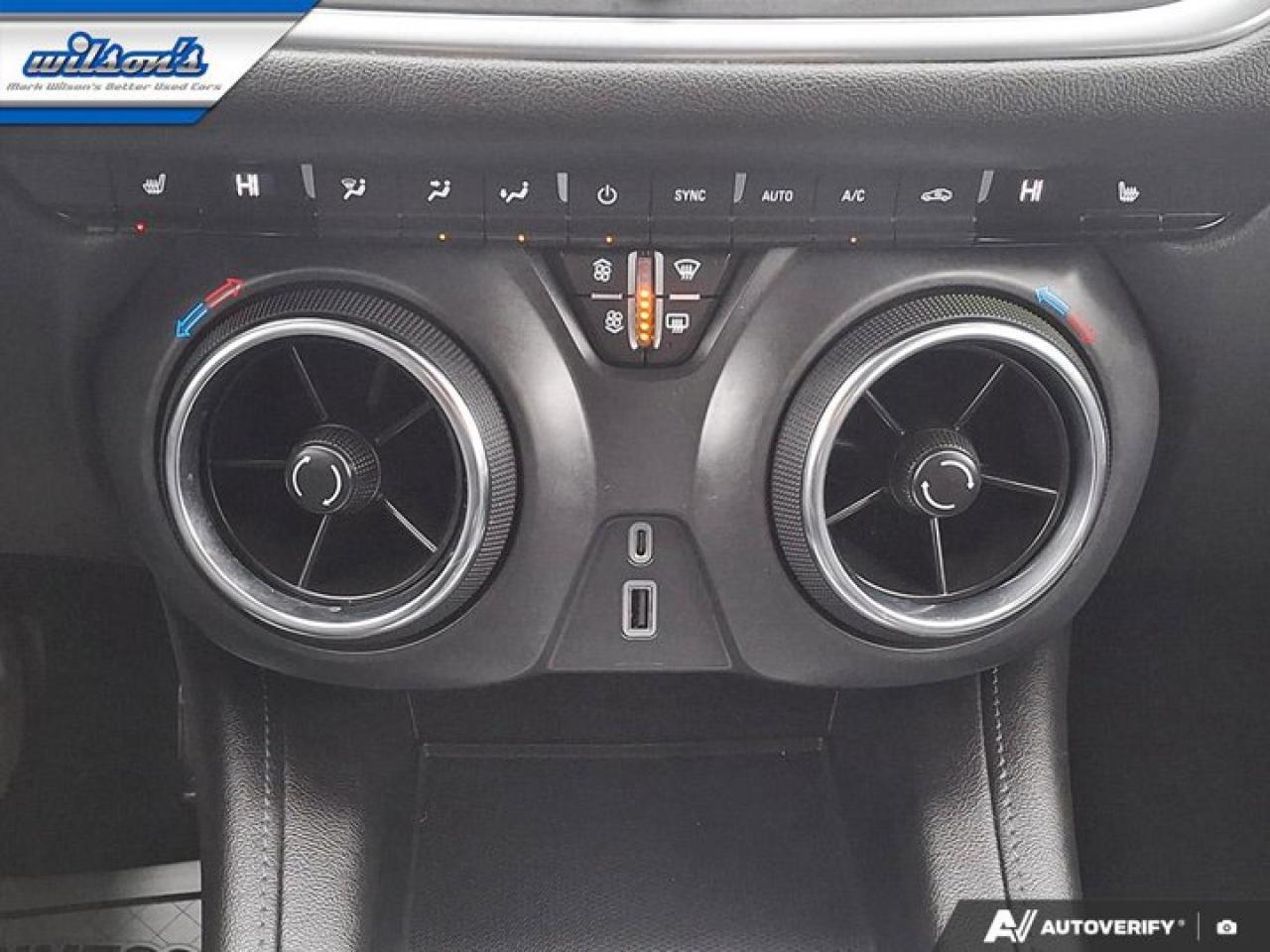 2020 Chevrolet Blazer True North AWD V6 | Leather | Power Liftgate | Heated Seats | Remote Start | CarPlay and More ! Photo