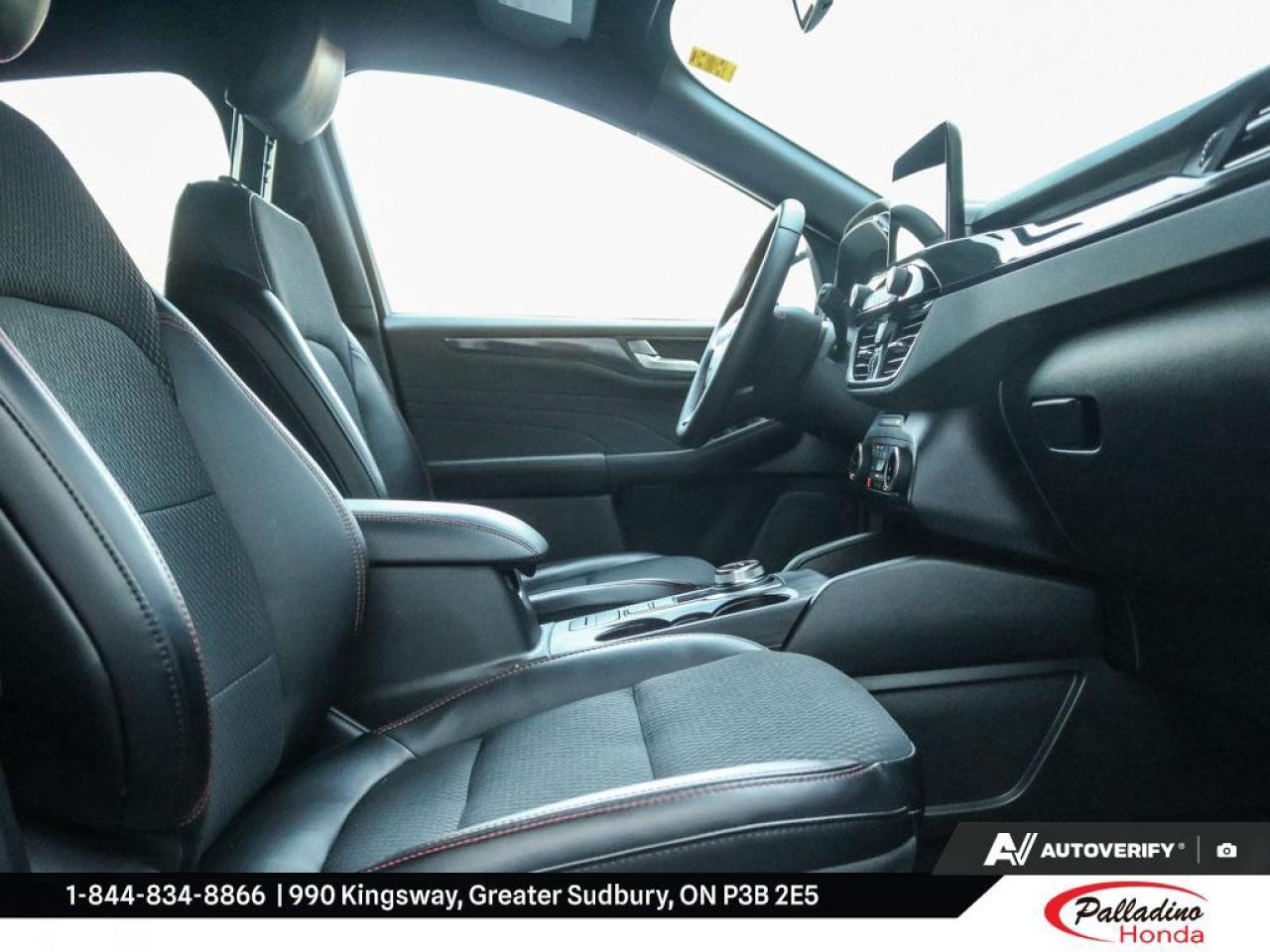 2024 Ford Escape Hybrid ST-LINE Photo