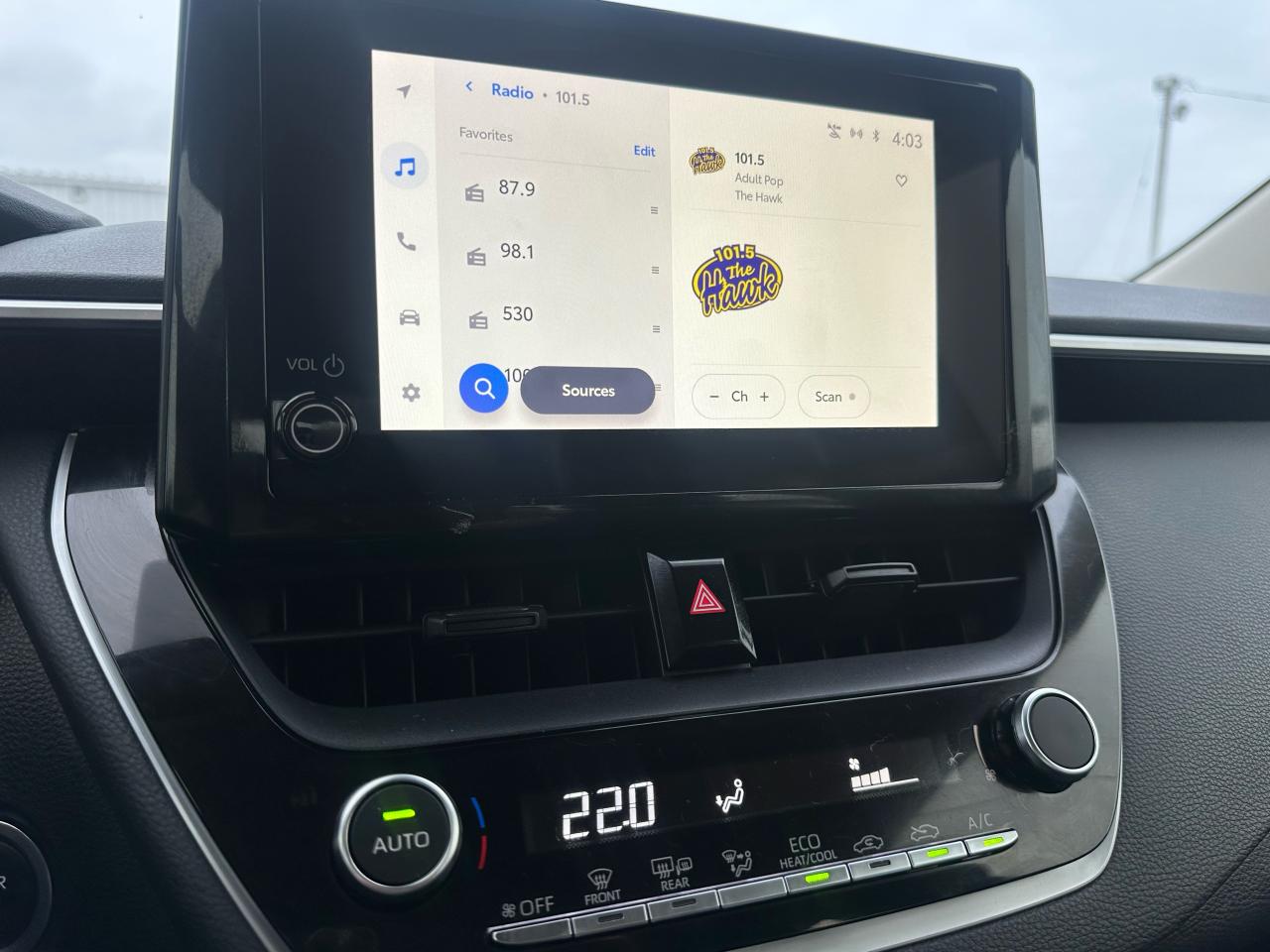 2023 Toyota Corolla Hybrid LE Photo4