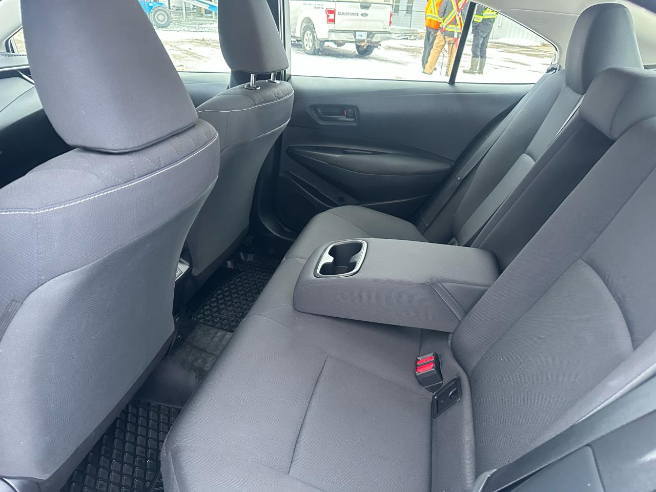 2023 Toyota Corolla Hybrid LE Photo1