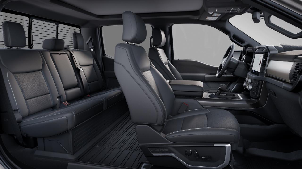 2025 Ford F-150 Lariat Photo7