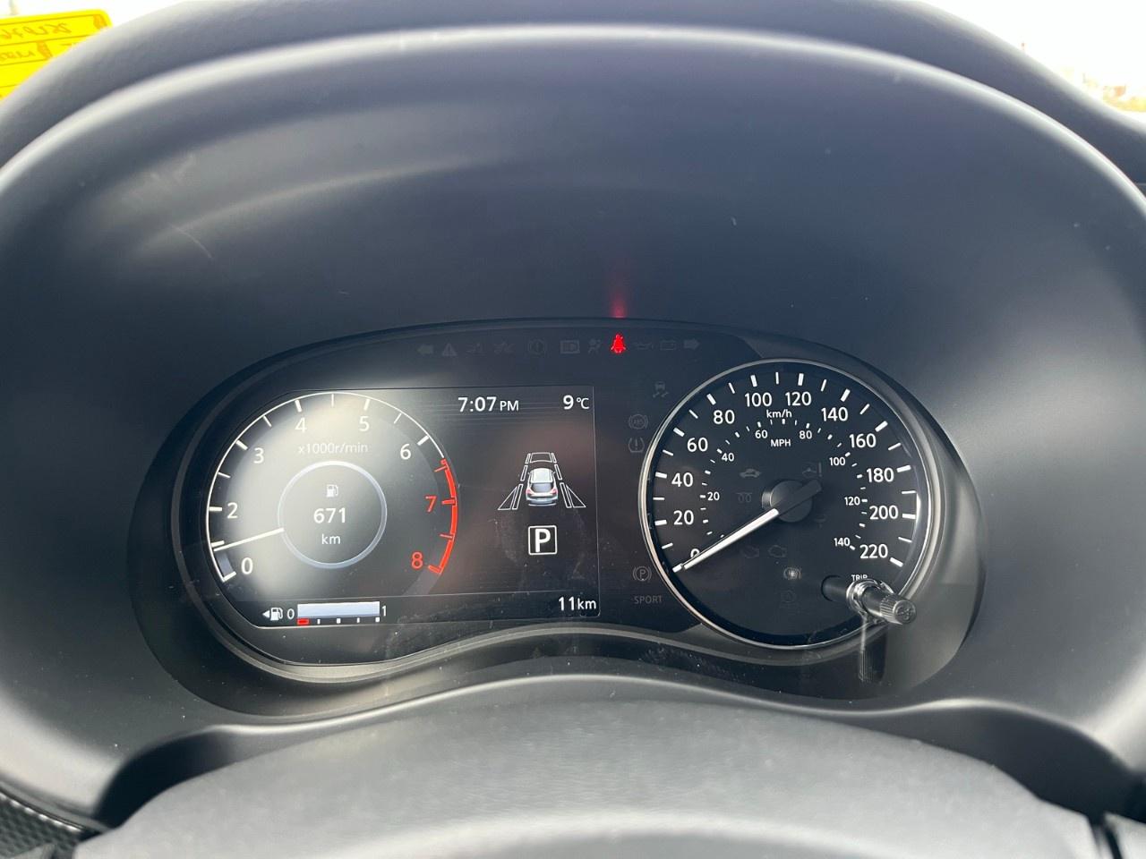 2025 Nissan Kicks Play SV FWD Photo