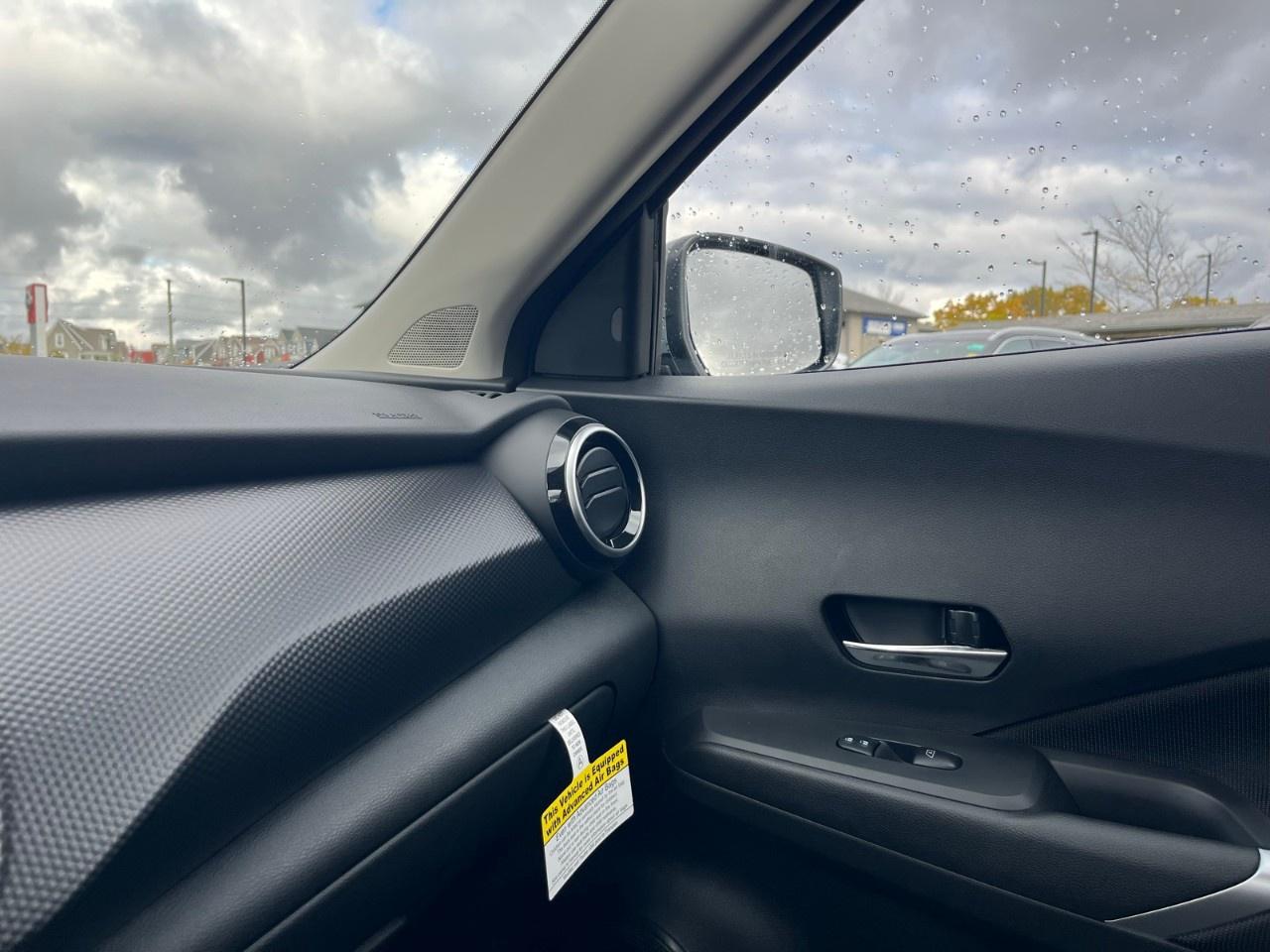 2025 Nissan Kicks Play SV FWD Photo