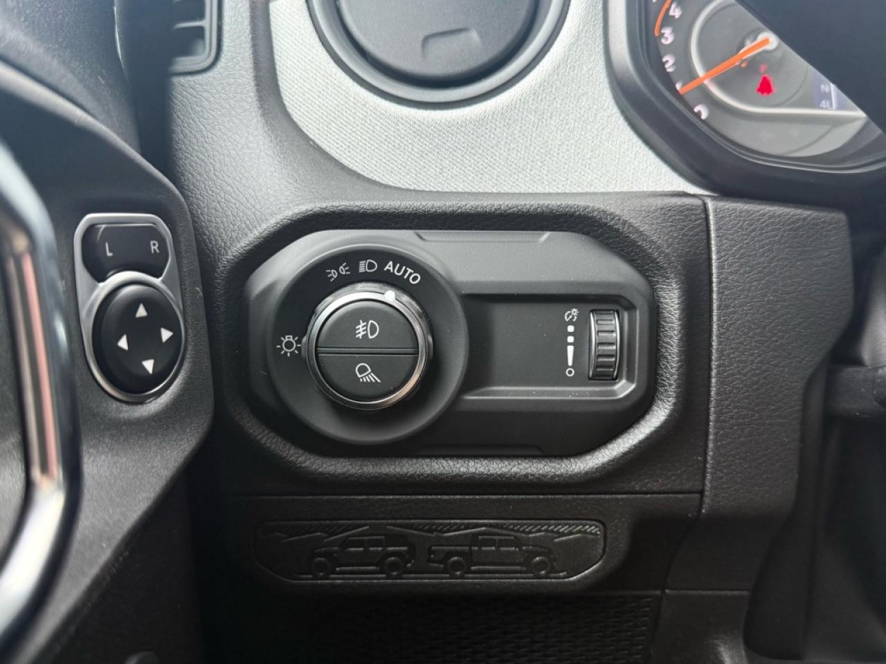 2026 Jeep Gladiator Willys  - Freedom Top - $172.04 /Wk Photo