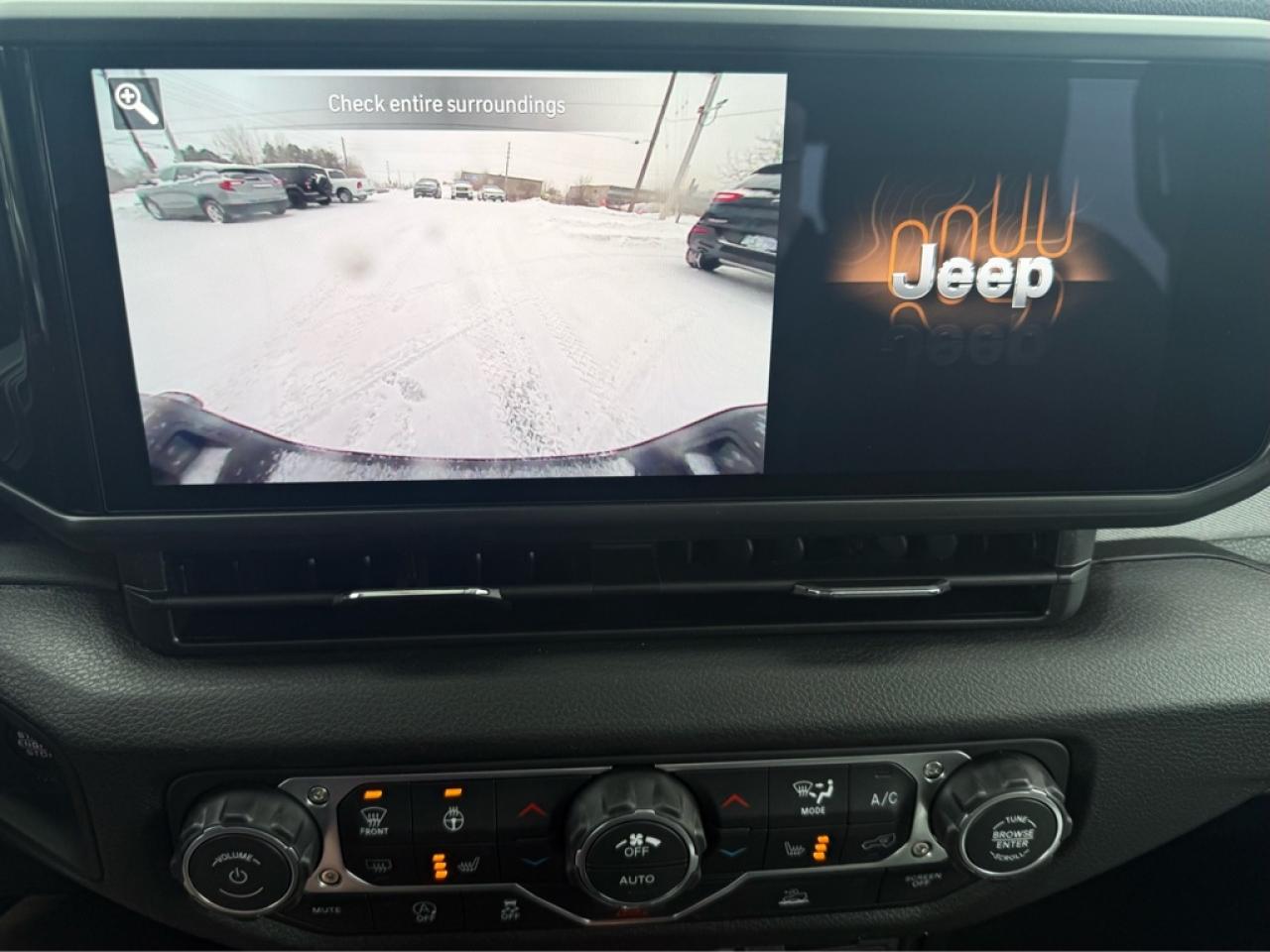 2026 Jeep Gladiator Willys  - Freedom Top - $172.04 /Wk Photo