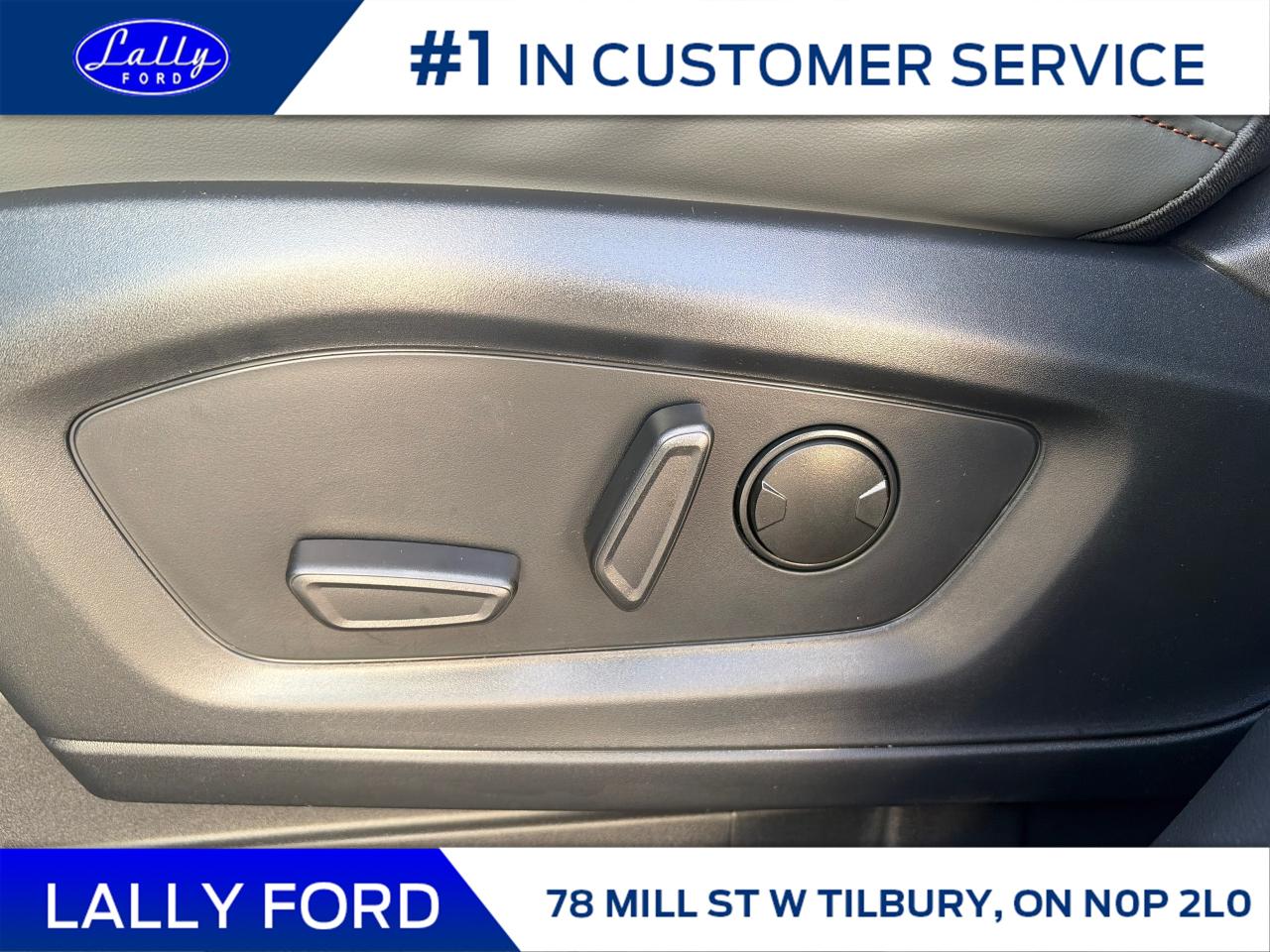 2026 Ford Explorer Active Photo