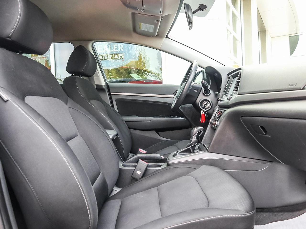 2017 Hyundai Elantra GL Photo