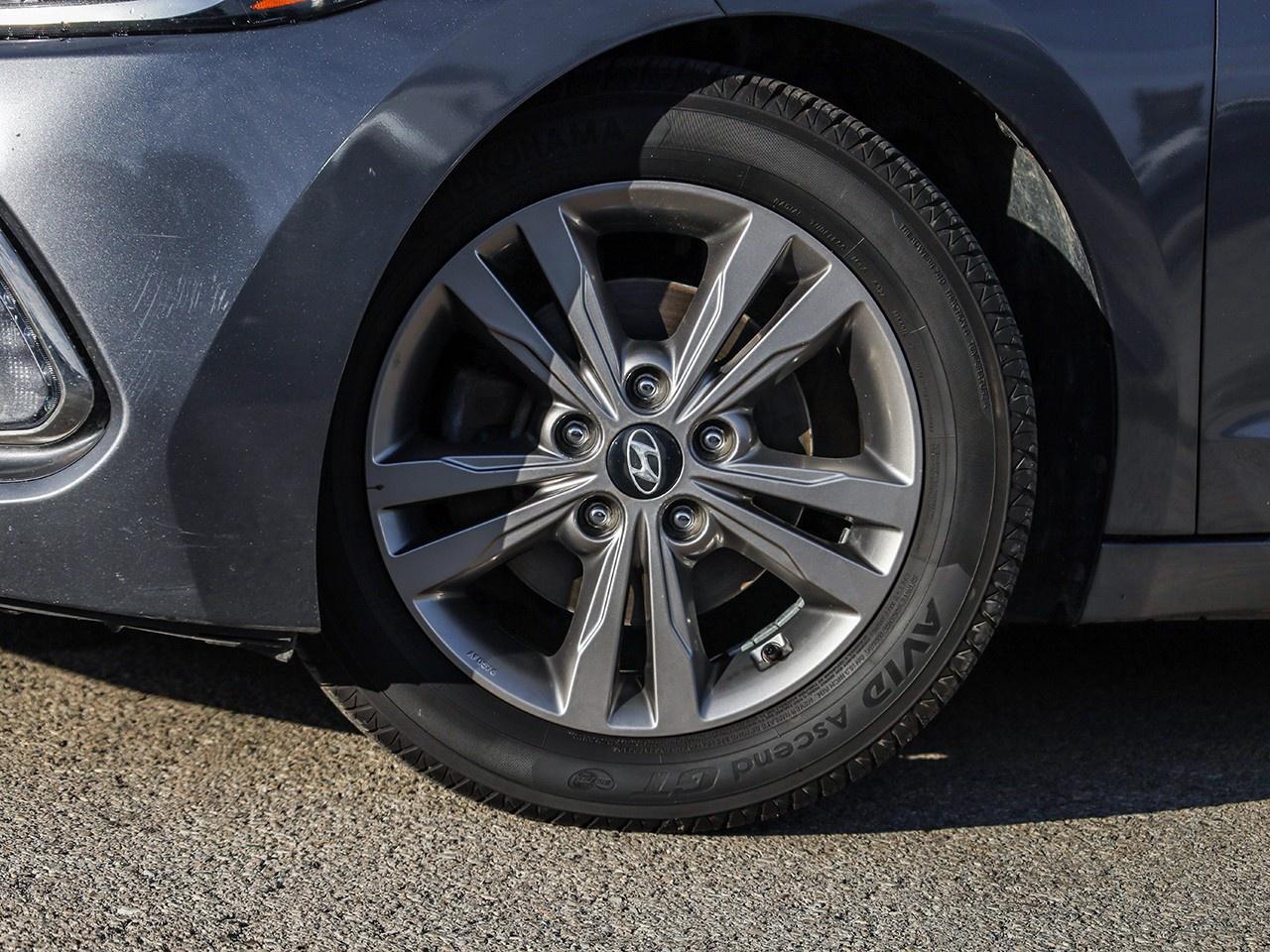 2017 Hyundai Elantra GL Photo