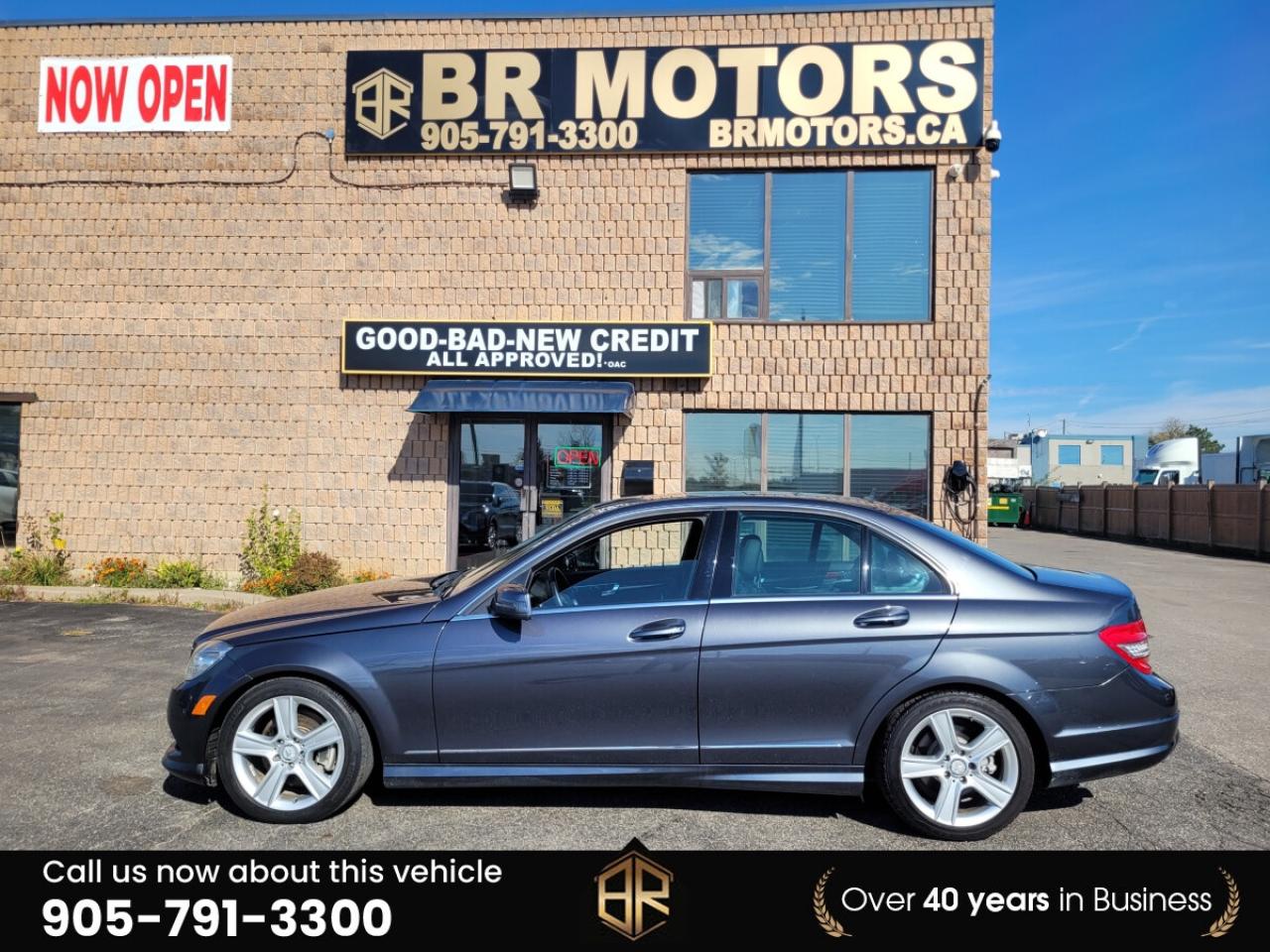 2011 Mercedes-Benz C-Class C300 Luxury | No Reported Accidents Photo4