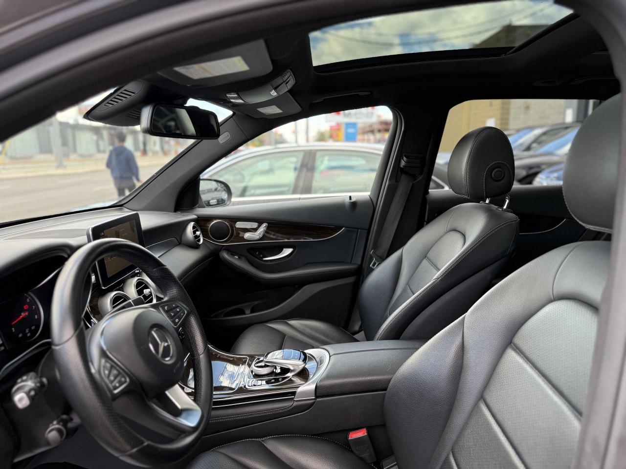 2016 Mercedes-Benz GLC-Class //AMG SPORT | PREMIUM | PANO | LOADED Photo