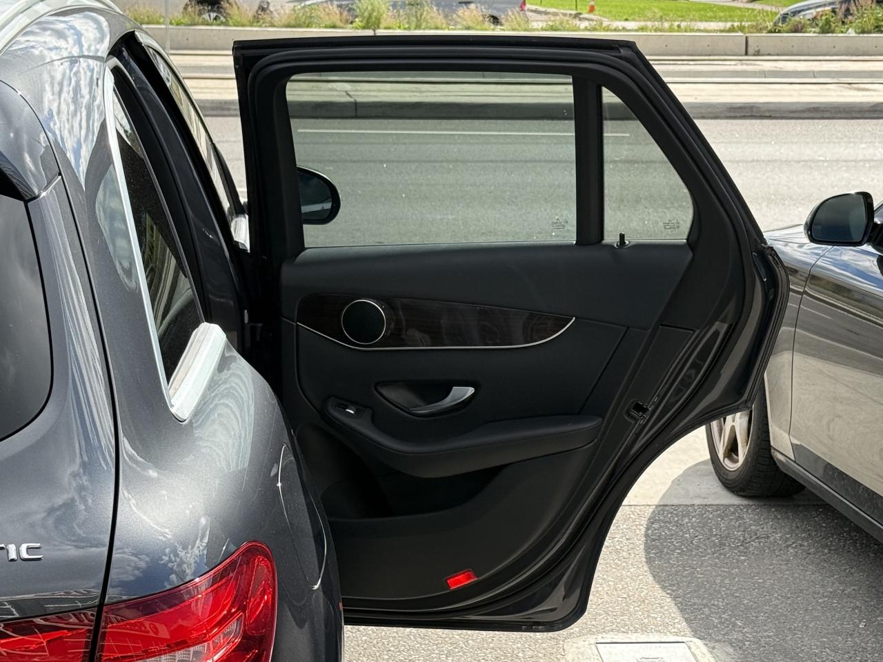 2016 Mercedes-Benz GLC-Class //AMG SPORT | PREMIUM | PANO | LOADED Photo