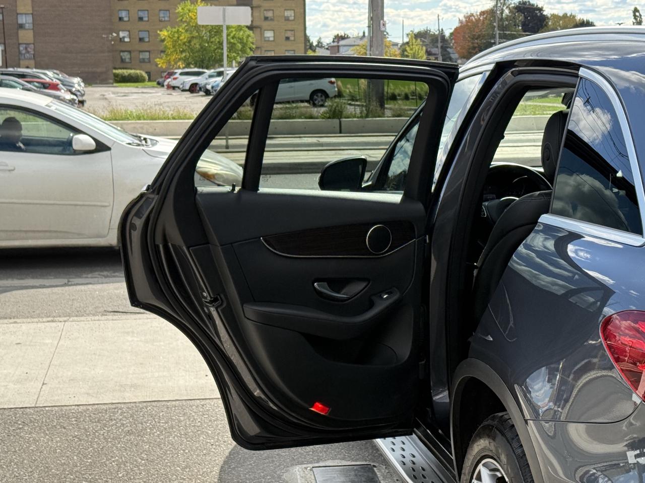 2016 Mercedes-Benz GLC-Class //AMG SPORT | PREMIUM | PANO | LOADED Photo