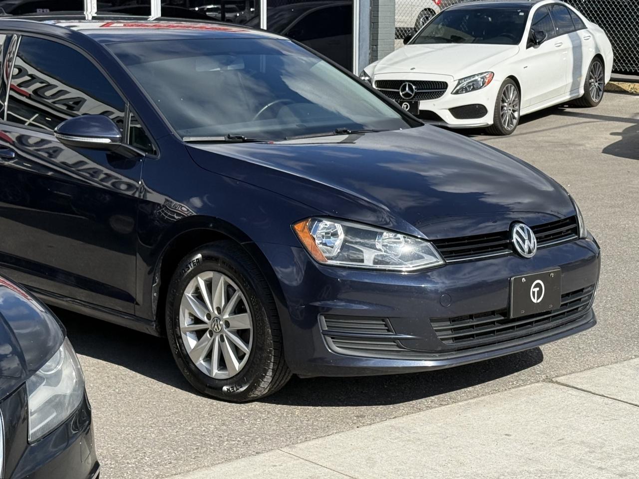 2017 Volkswagen Golf TSI S | APPLE CARPLAY | BACK UP CAMERA | Photo