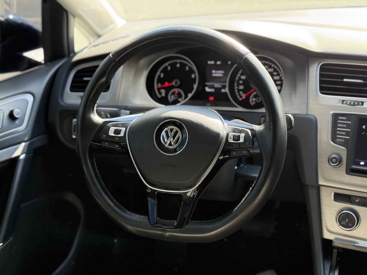 2017 Volkswagen Golf TSI S | APPLE CARPLAY | BACK UP CAMERA | Photo