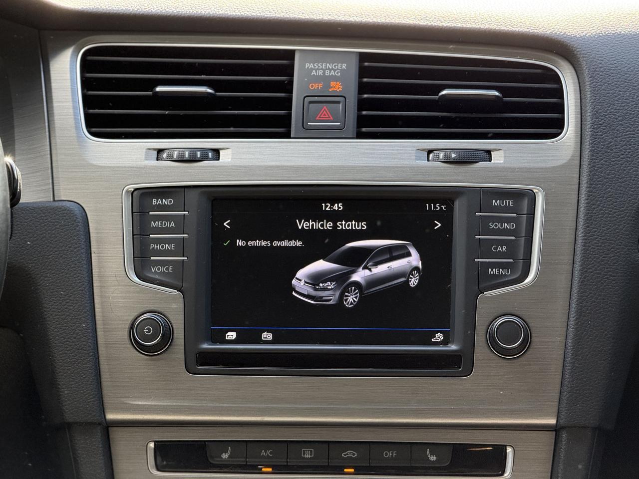 2017 Volkswagen Golf TSI S | APPLE CARPLAY | BACK UP CAMERA | Photo