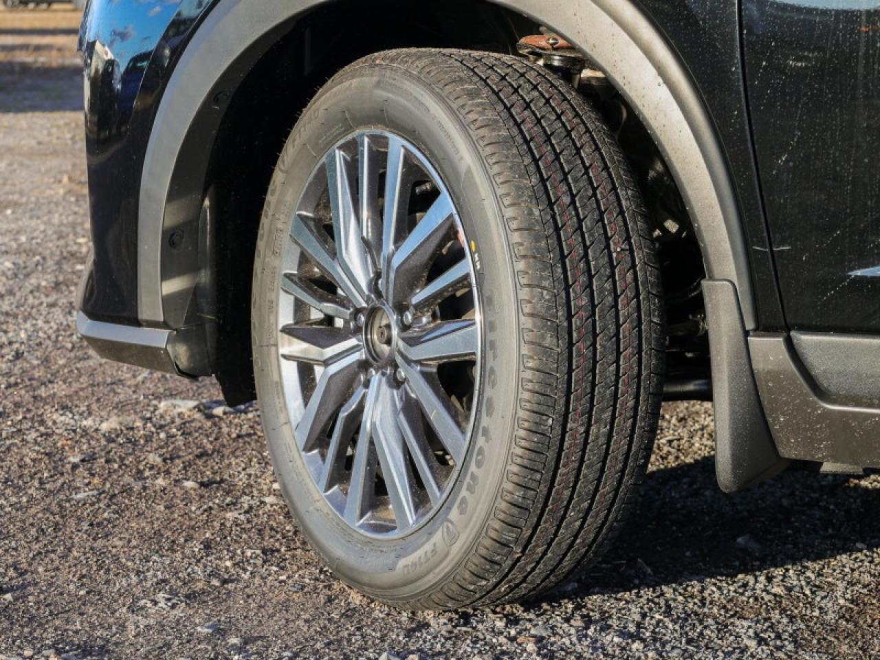 2025 Nissan Kicks Play SV  - Heated Seats -  Apple CarPlay Photo