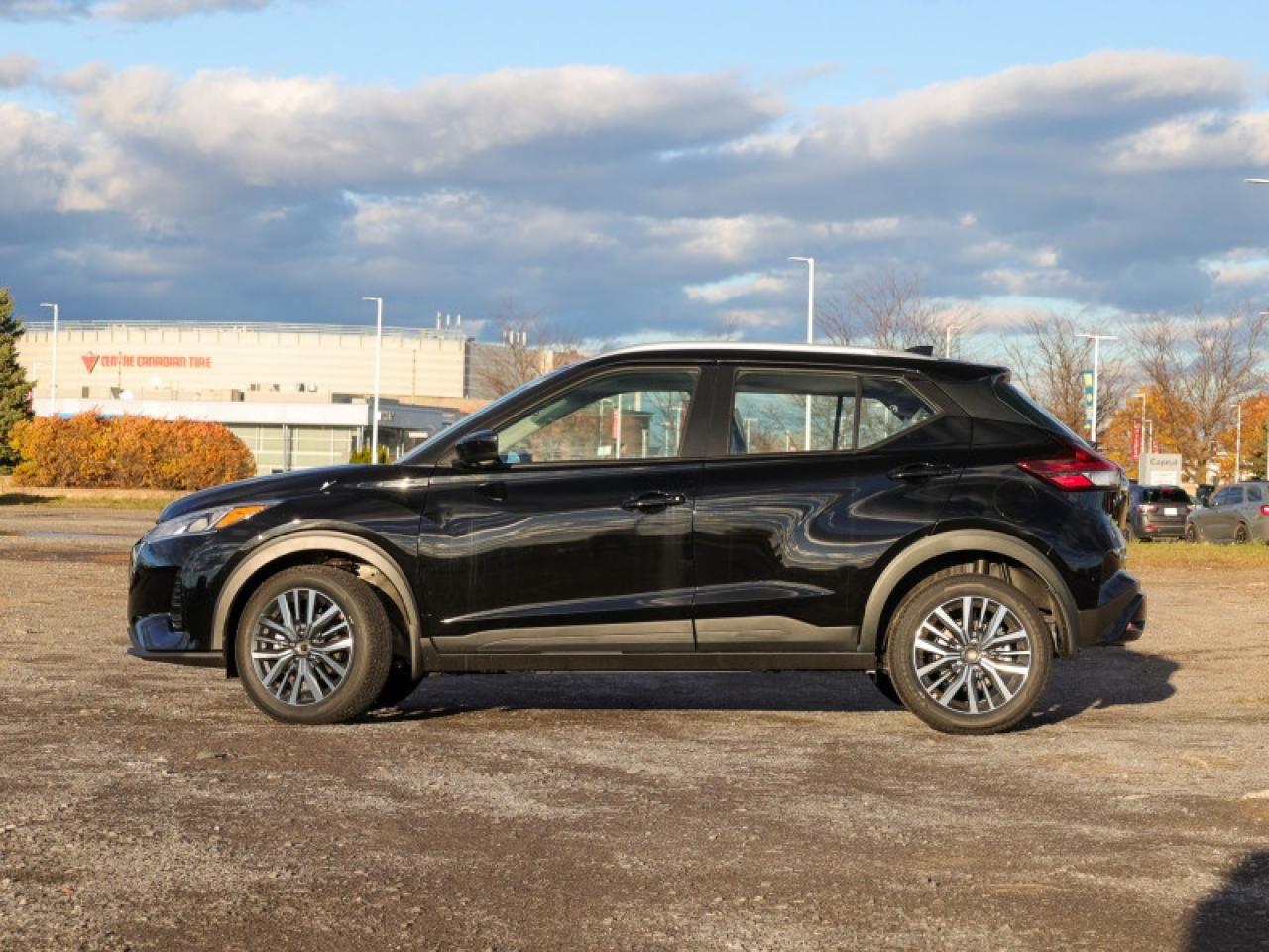 2025 Nissan Kicks Play SV  - Heated Seats -  Apple CarPlay Photo