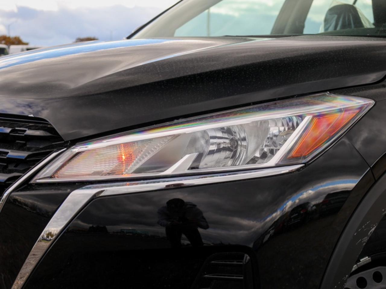 2025 Nissan Kicks Play S  - Apple CarPlay -  Android Auto Photo