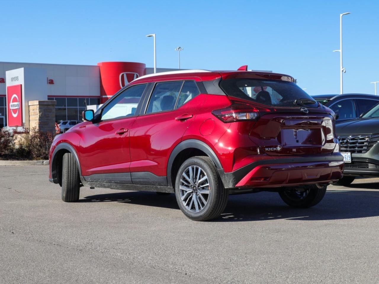 2025 Nissan Kicks Play SV  - Heated Seats -  Apple CarPlay Photo