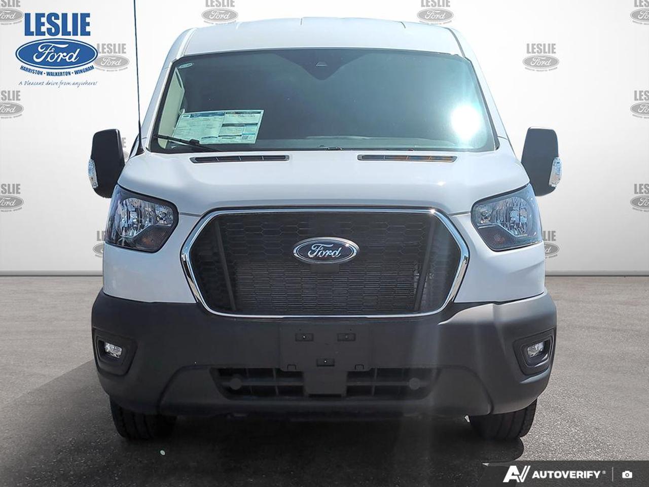 2025 Ford Transit Medium Roof 250 Cargo RWD Photo1