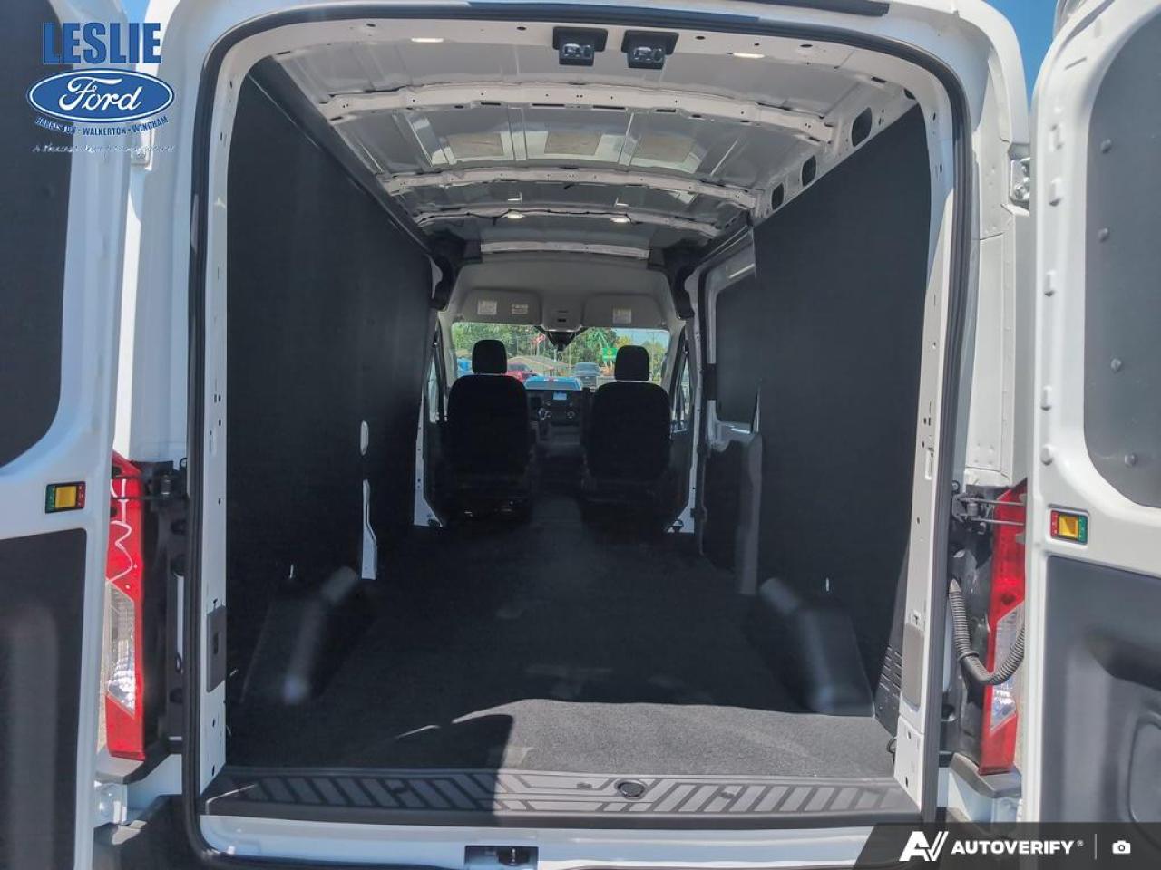 2025 Ford Transit Medium Roof 250 Cargo RWD Photo
