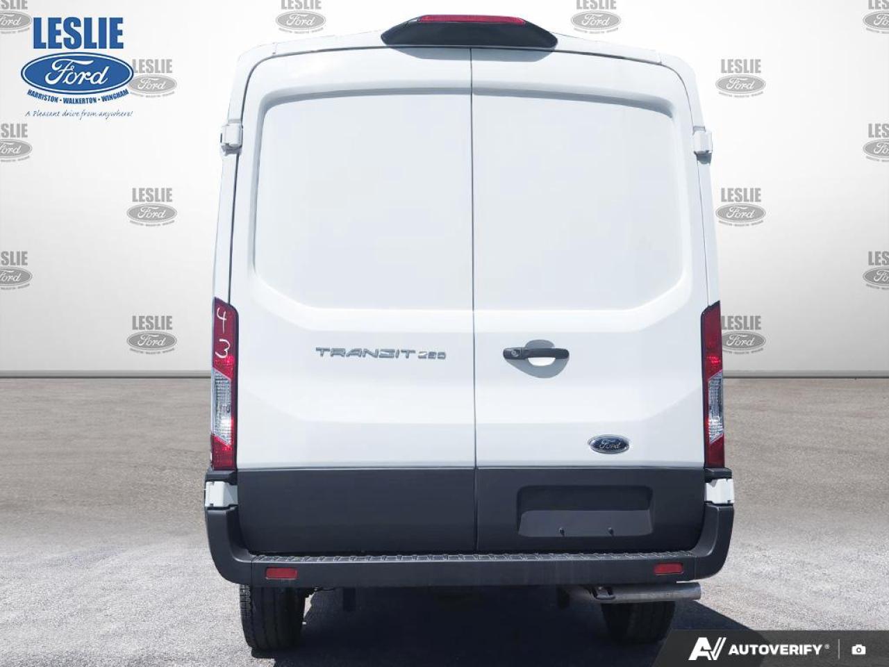 2025 Ford Transit Medium Roof 250 Cargo RWD Photo4