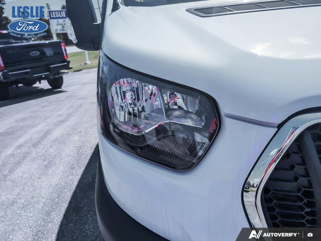 2025 Ford Transit Medium Roof 250 Cargo RWD Photo