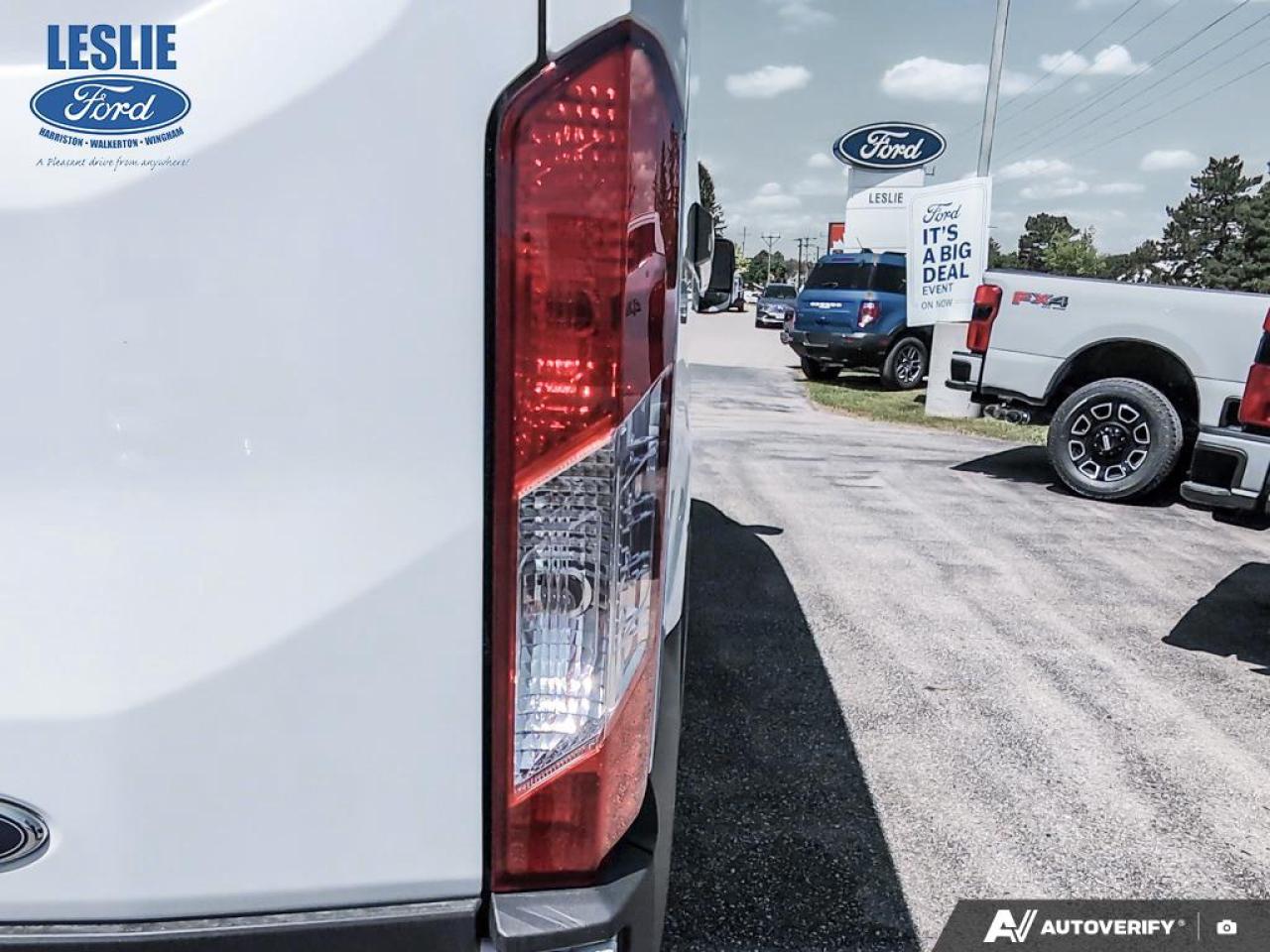 2025 Ford Transit Medium Roof 250 Cargo RWD Photo