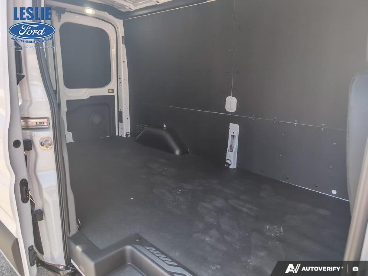 2025 Ford Transit Medium Roof 250 Cargo RWD Photo