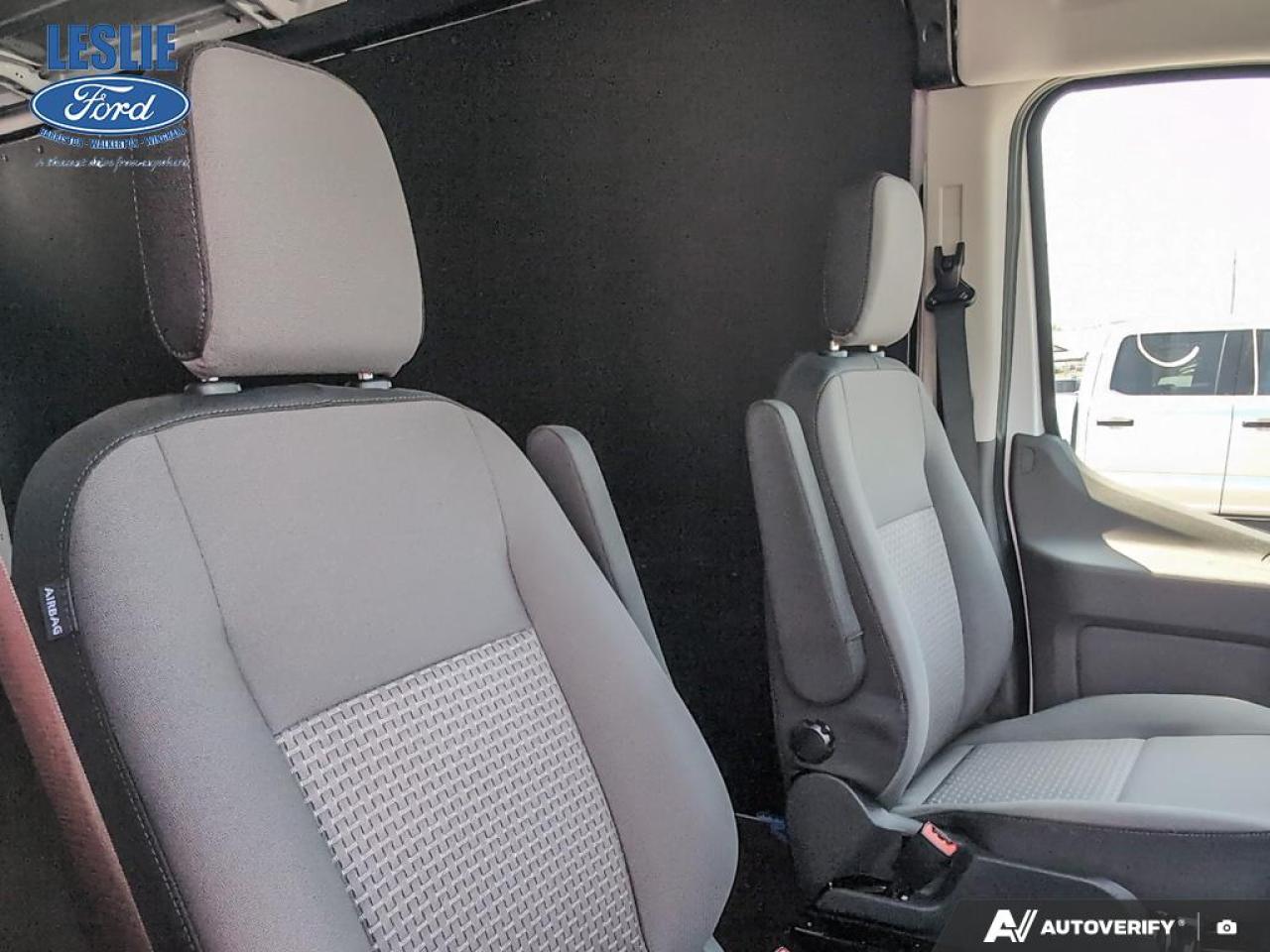 2025 Ford Transit Medium Roof 250 Cargo RWD Photo