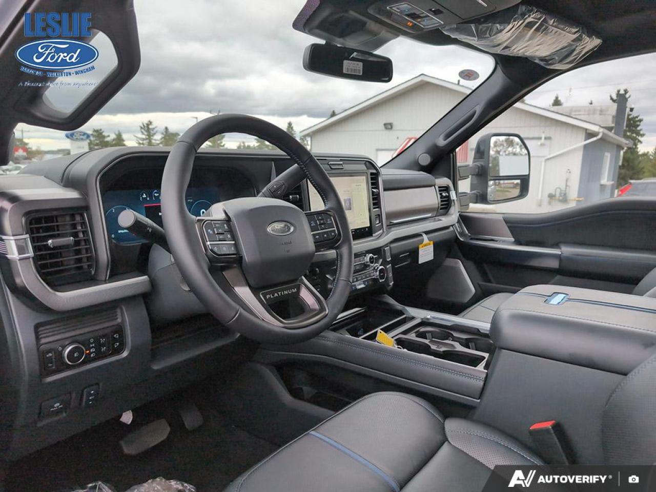 2026 Ford F-250 Platinum Crew Cab 4x4 Photo