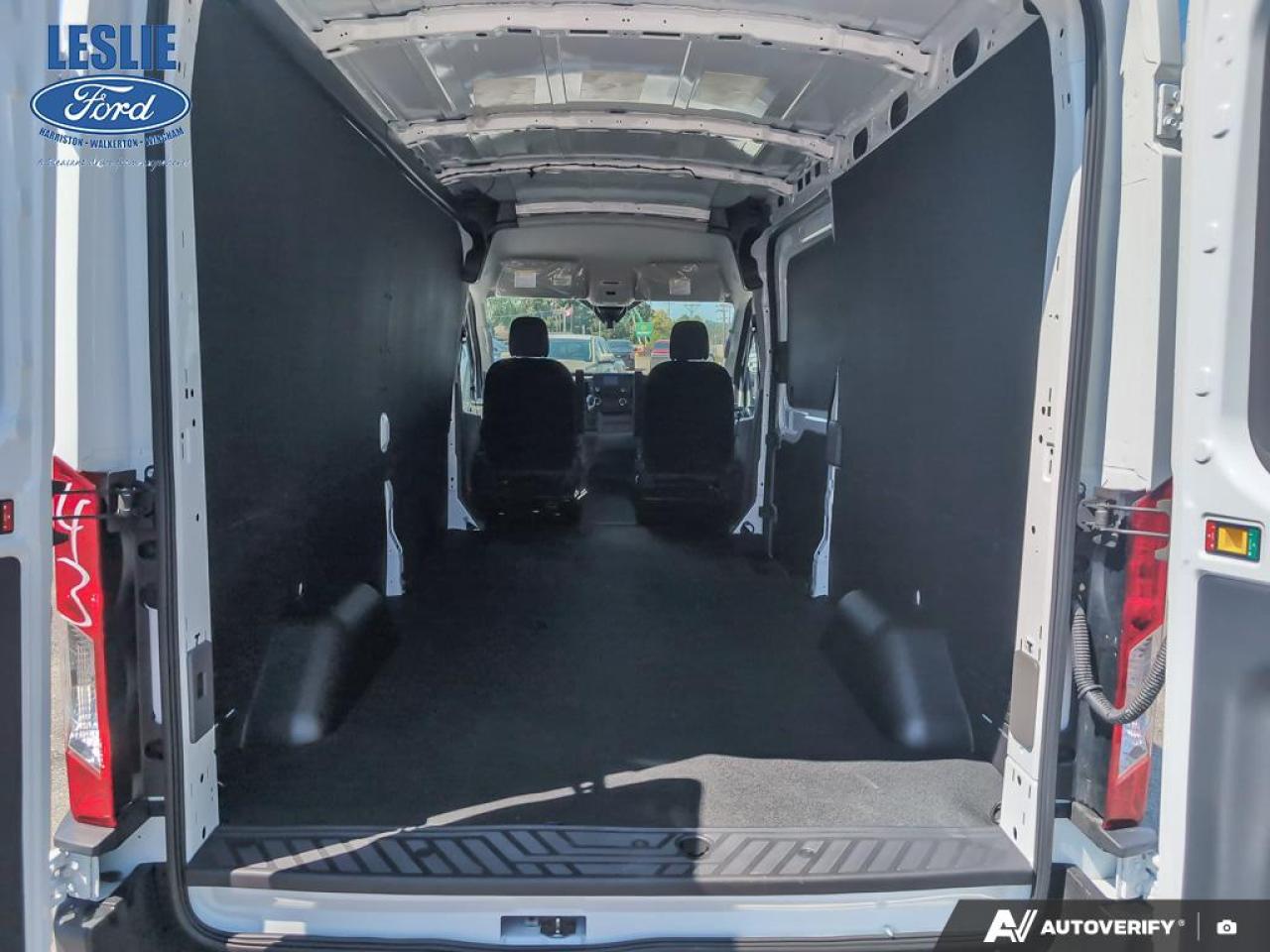 2025 Ford Transit Medium Roof 250 Cargo RWD Photo