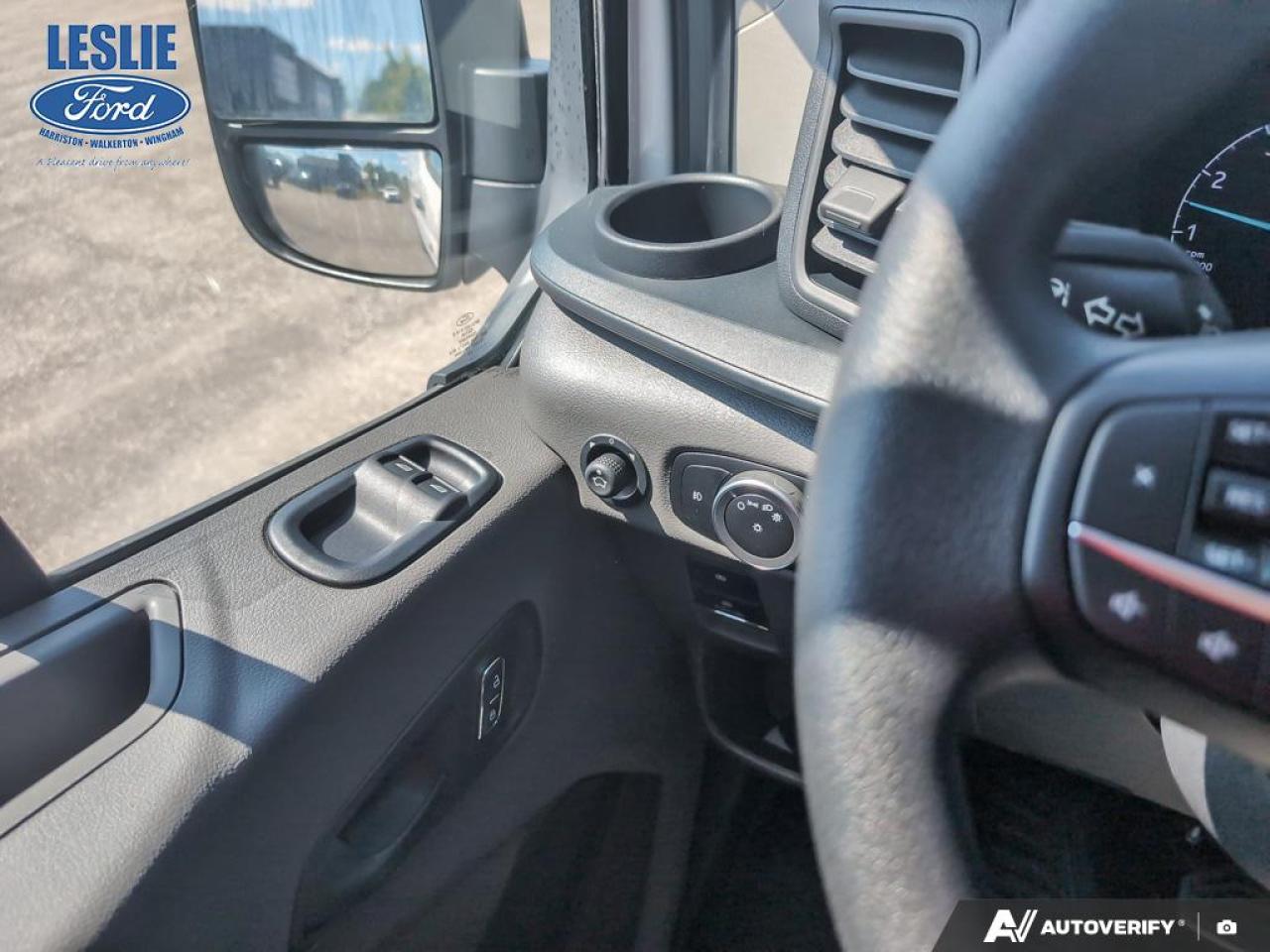 2025 Ford Transit Medium Roof 250 Cargo RWD Photo