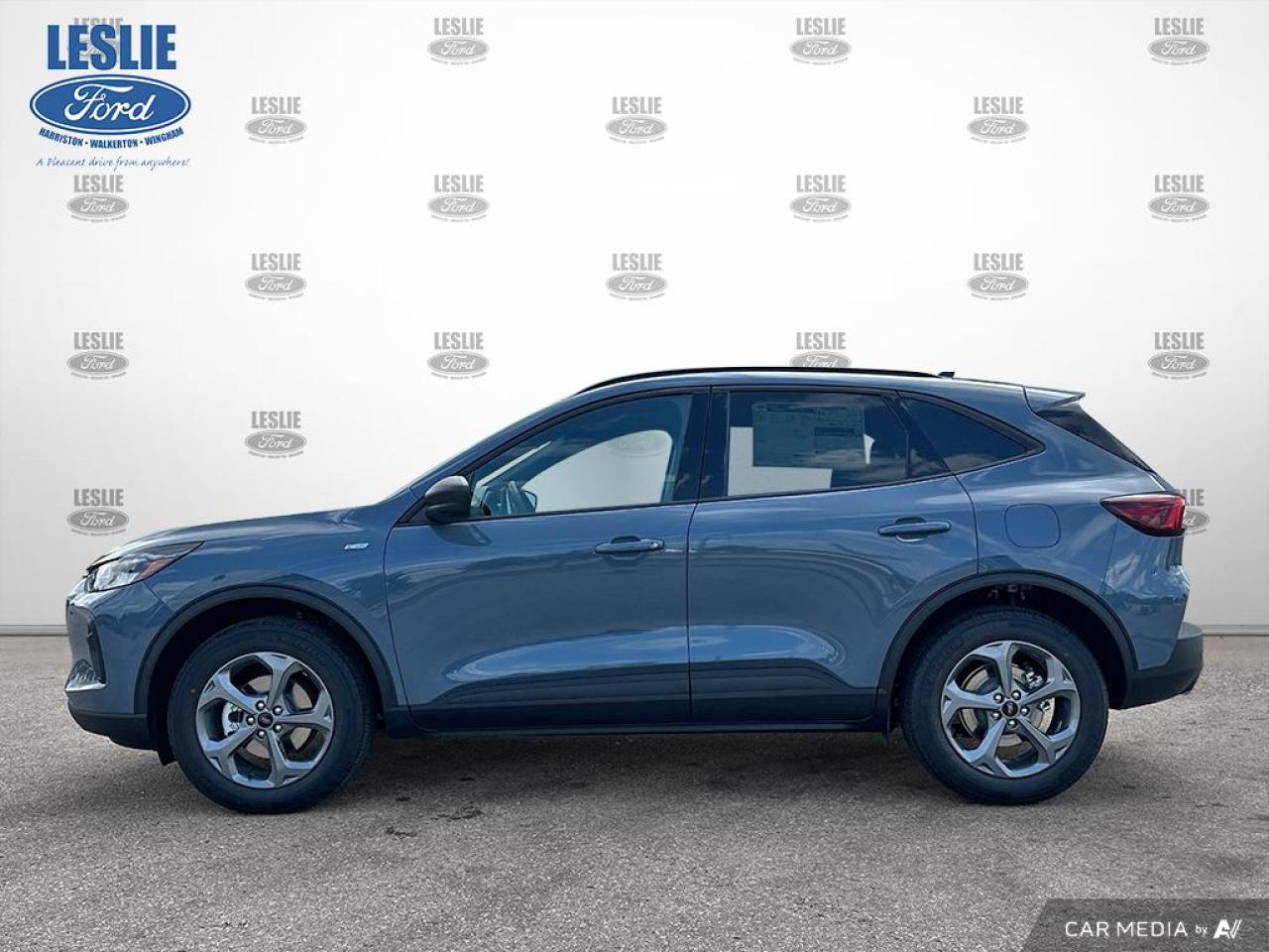 2026 Ford Escape ST-Line AWD Photo2