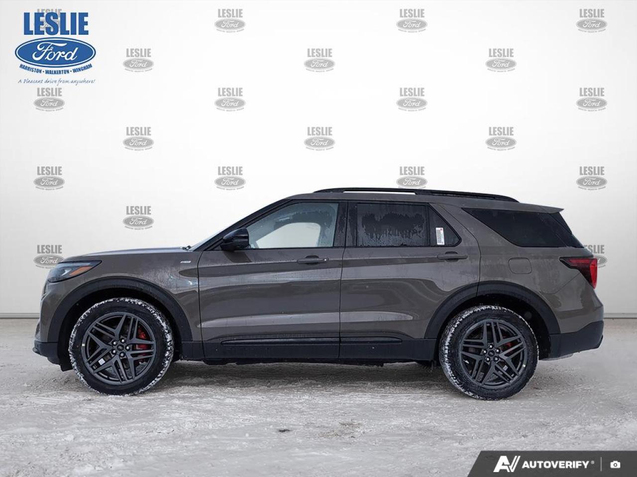2026 Ford Explorer ST-Line 4WD Photo2