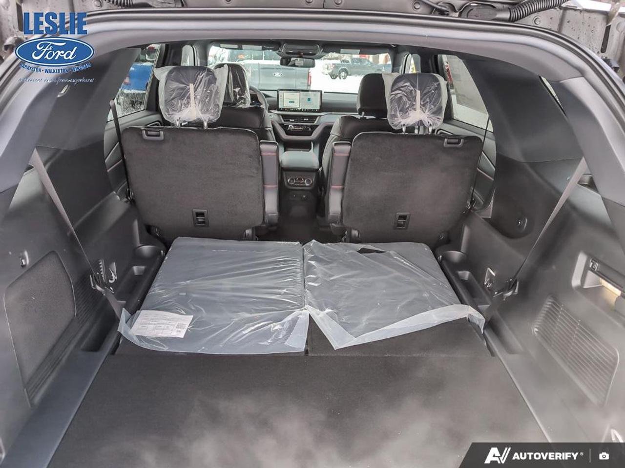 2026 Ford Explorer ST-Line 4WD Photo